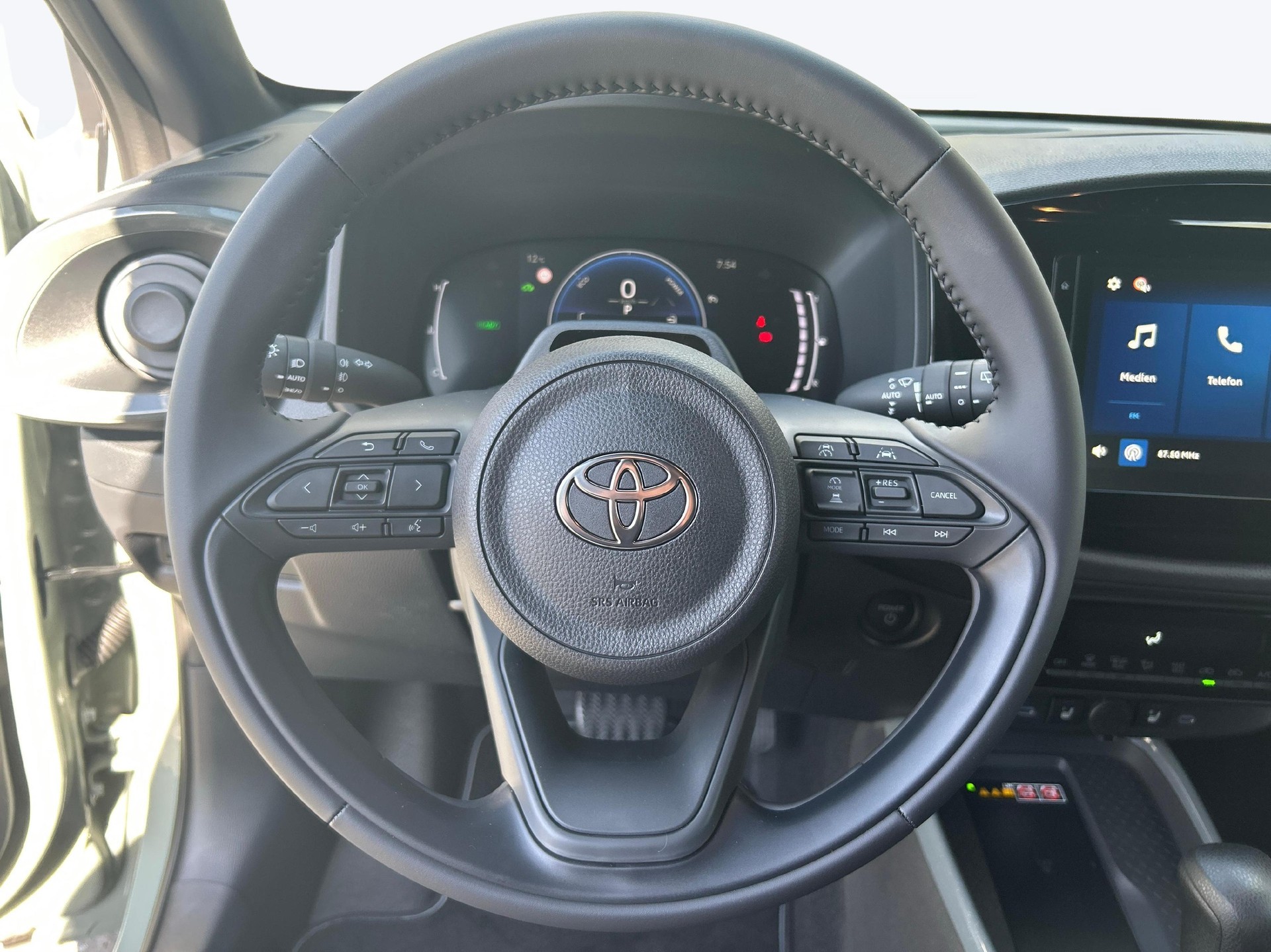 TOYOTA Aygo X 1.5 VVT-i HSD Trend-image-8