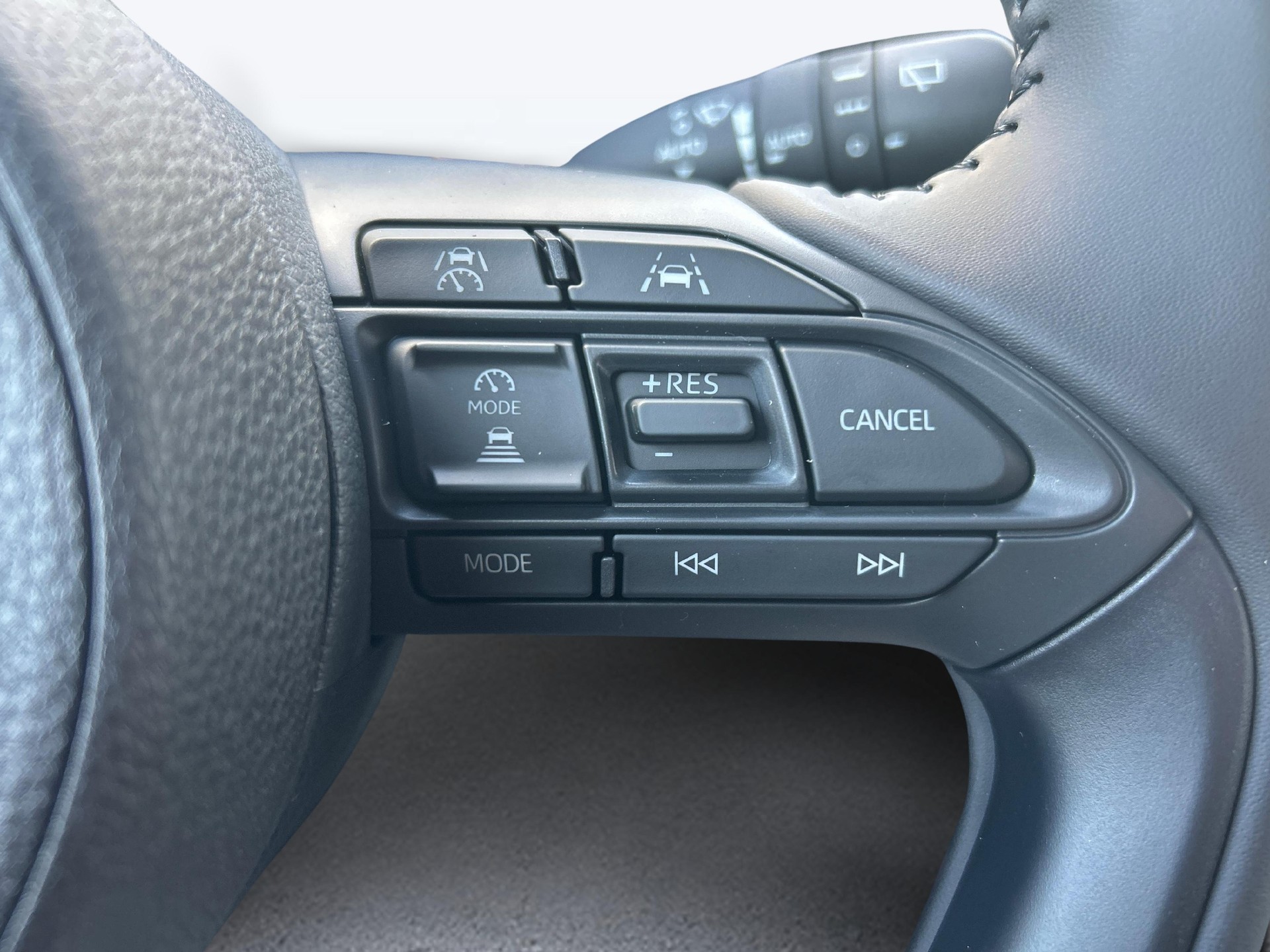 TOYOTA Aygo X 1.5 VVT-i HSD Trend-image-13
