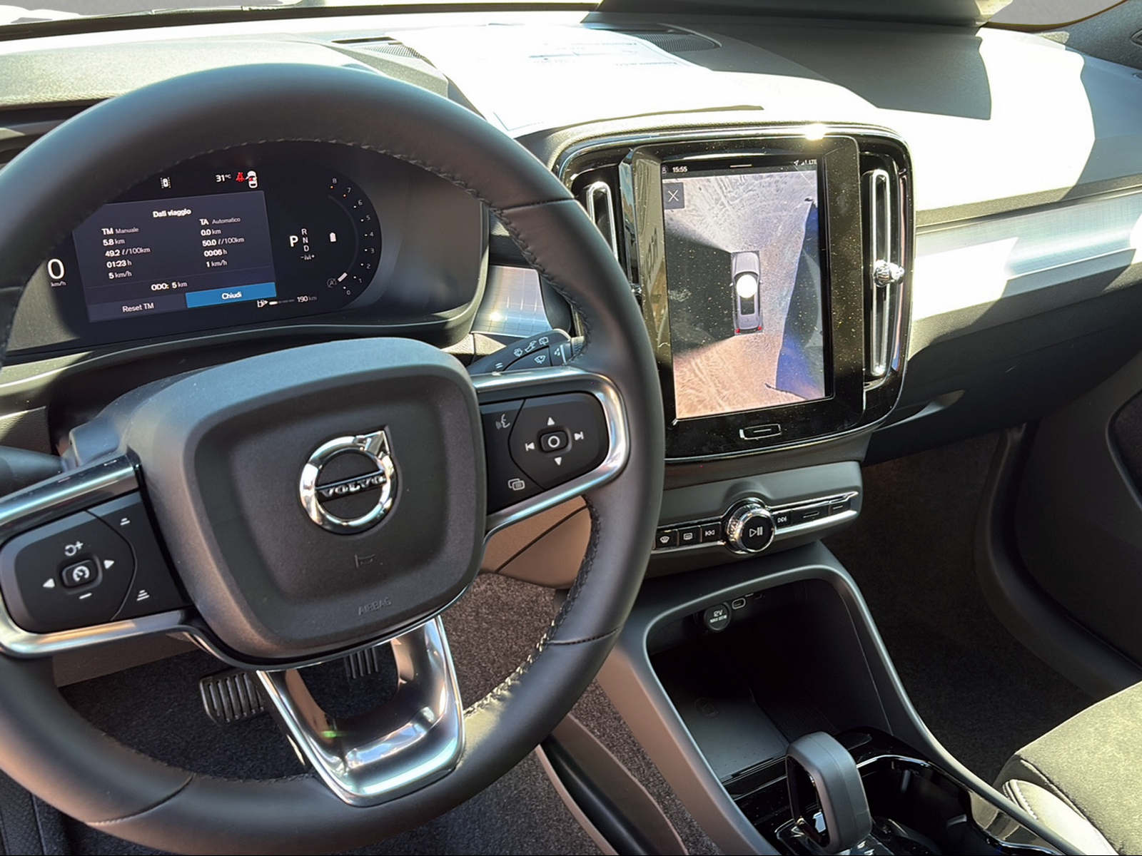 VOLVO XC40 B3 Benzin Mild Hybrid Plus Dark DCT-image-11