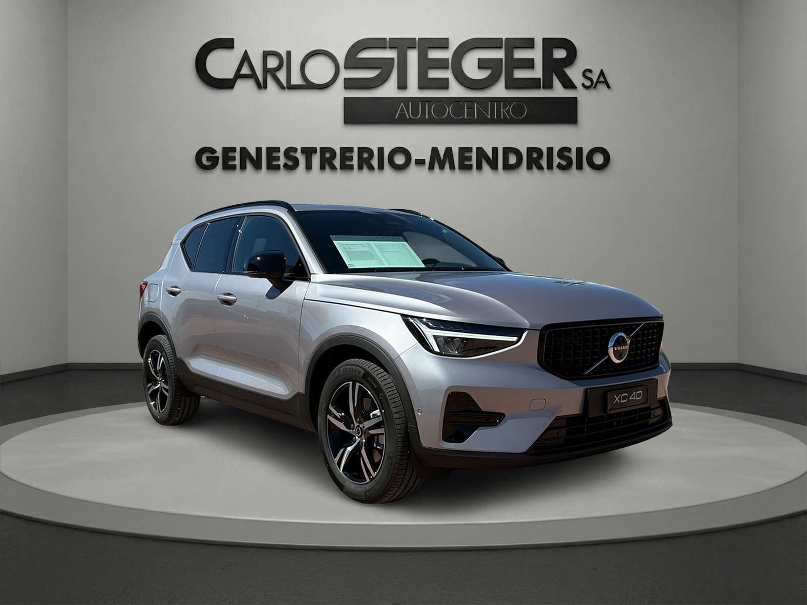VOLVO XC40 B3 Benzin Mild Hybrid Plus Dark DCT-image-13