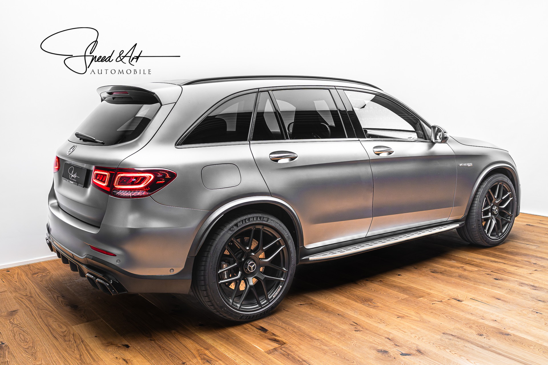 MERCEDES-BENZ GLC 63 AMG 4Matic 9G-Tronic | MAGNO GRAU | GRATIS SERVICE-showroom-element-3