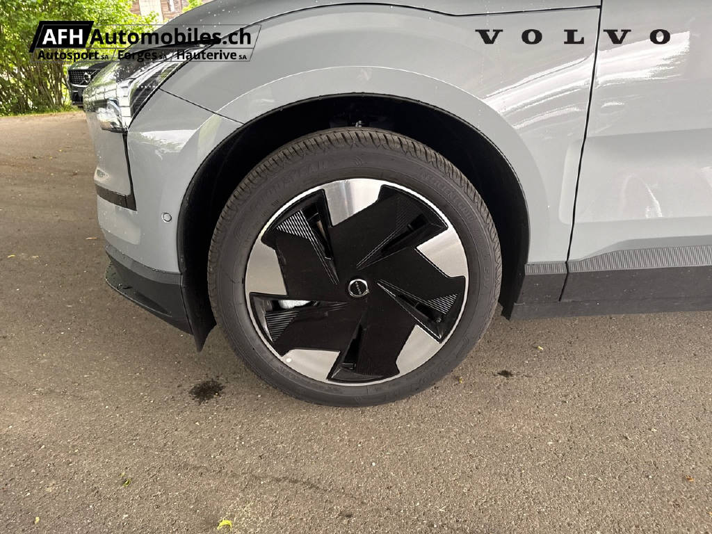 VOLVO EX 30 E60 Twin Ultra Performance AWD-image-16