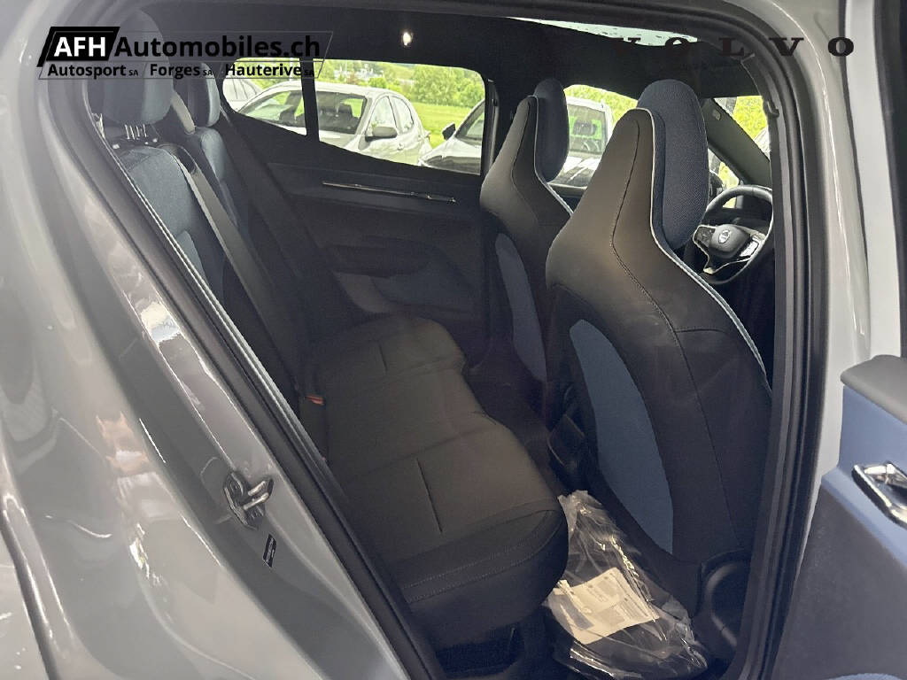 VOLVO EX 30 E60 Twin Ultra Performance AWD-image-15