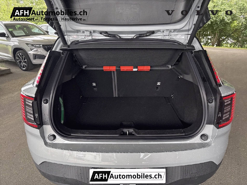 VOLVO EX 30 E60 Twin Ultra Performance AWD-image-9