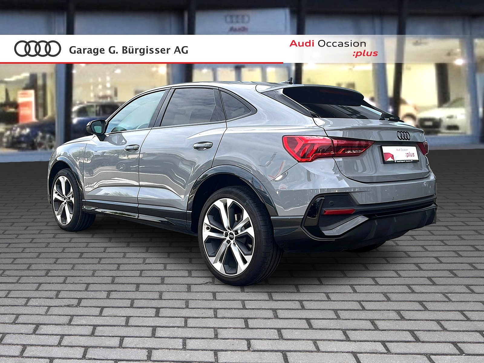 AUDI Q3 Sportback 40 TDI S line quattro S-tronic Nardograu Sonderlackierung-showroom-element-3