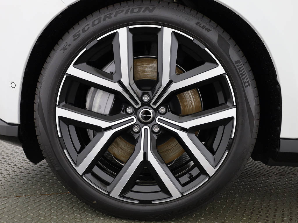 VOLVO EX 90 Twin Ultra AWD / 800V-image-31