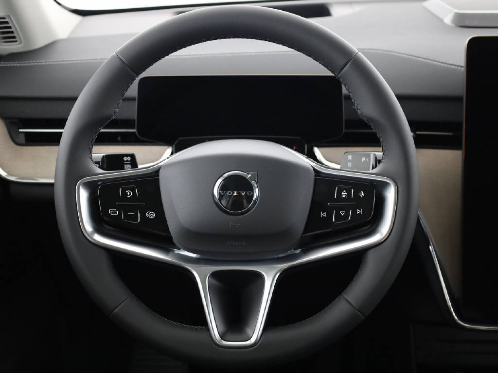 VOLVO EX 90 Twin Ultra AWD / 800V-image-30