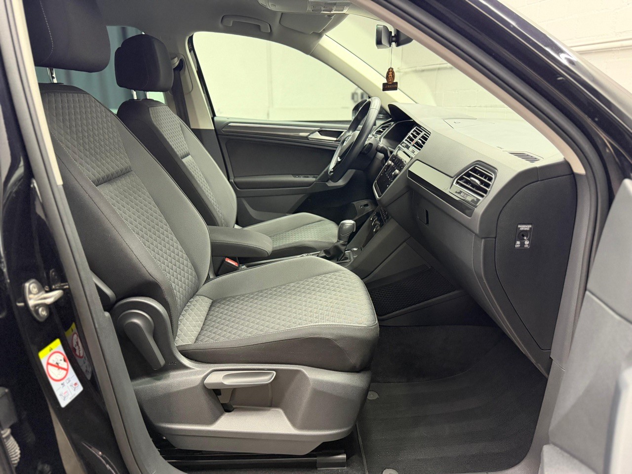 VW Tiguan 1.4TSI R-Line 4Motion DSG | Virtual Cockpit | ACC Tempomat | 360° Kamera-image-22