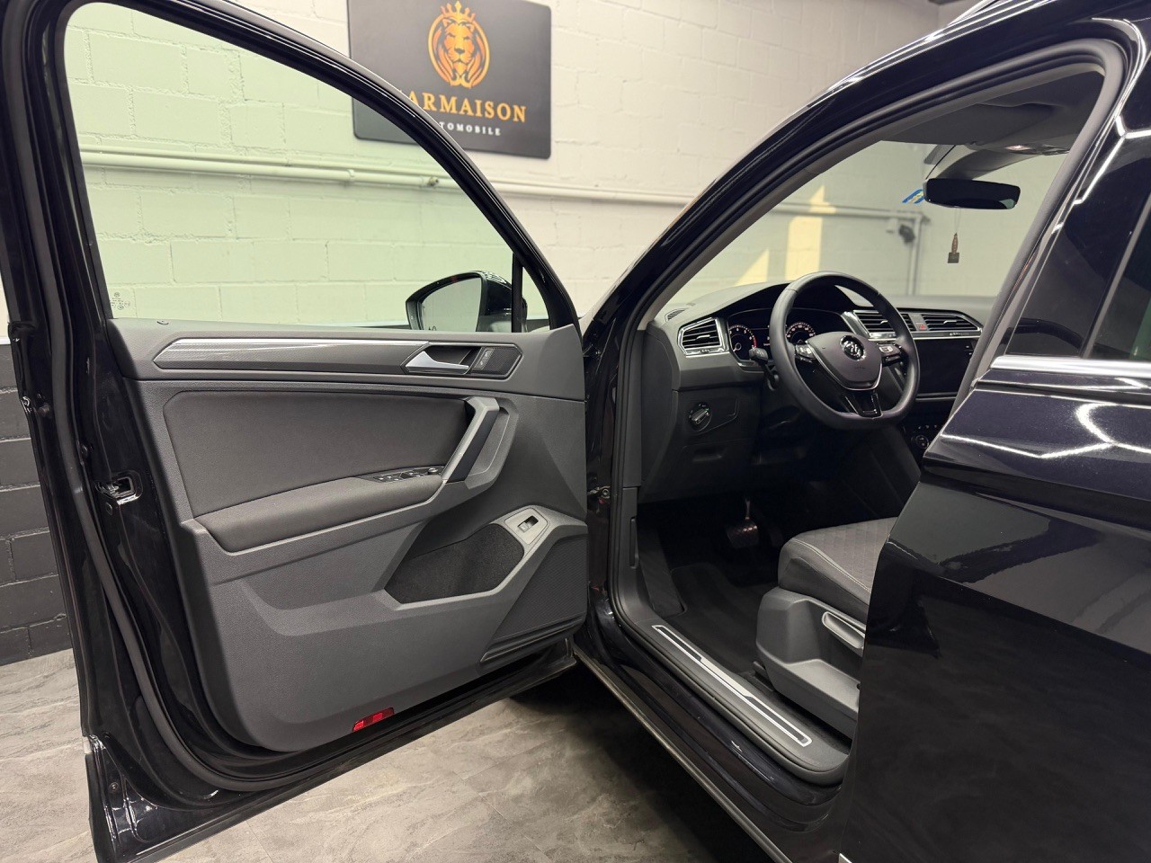 VW Tiguan 1.4TSI R-Line 4Motion DSG | Virtual Cockpit | ACC Tempomat | 360° Kamera-image-10