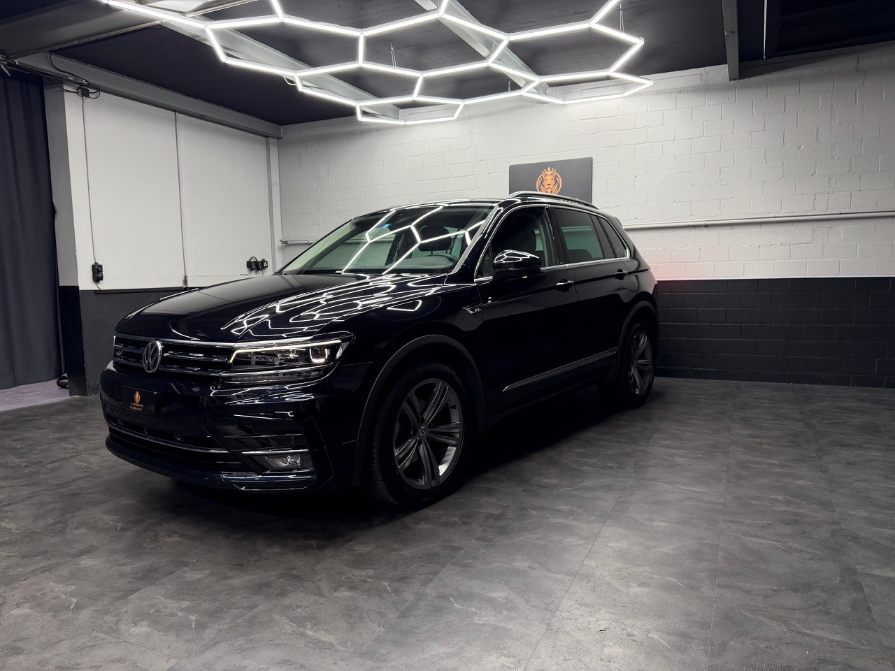 VW Tiguan 1.4TSI R-Line 4Motion DSG | Virtual Cockpit | ACC Tempomat | 360° Kamera-showroom-element-2