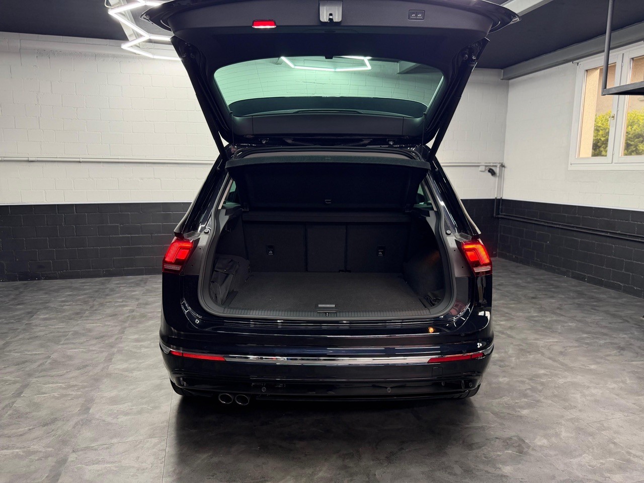 VW Tiguan 1.4TSI R-Line 4Motion DSG | Virtual Cockpit | ACC Tempomat | 360° Kamera-image-20