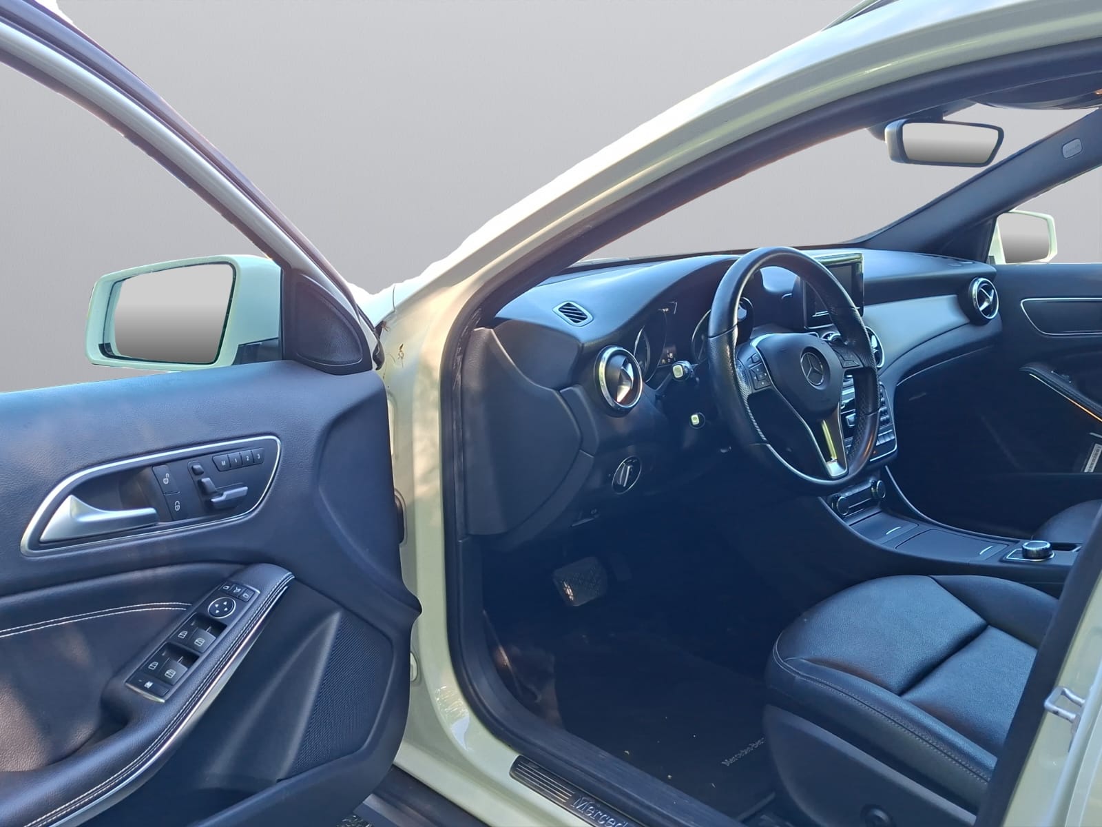MERCEDES-BENZ GLA 200 CDI 4Matic 7G-DCT-image-11