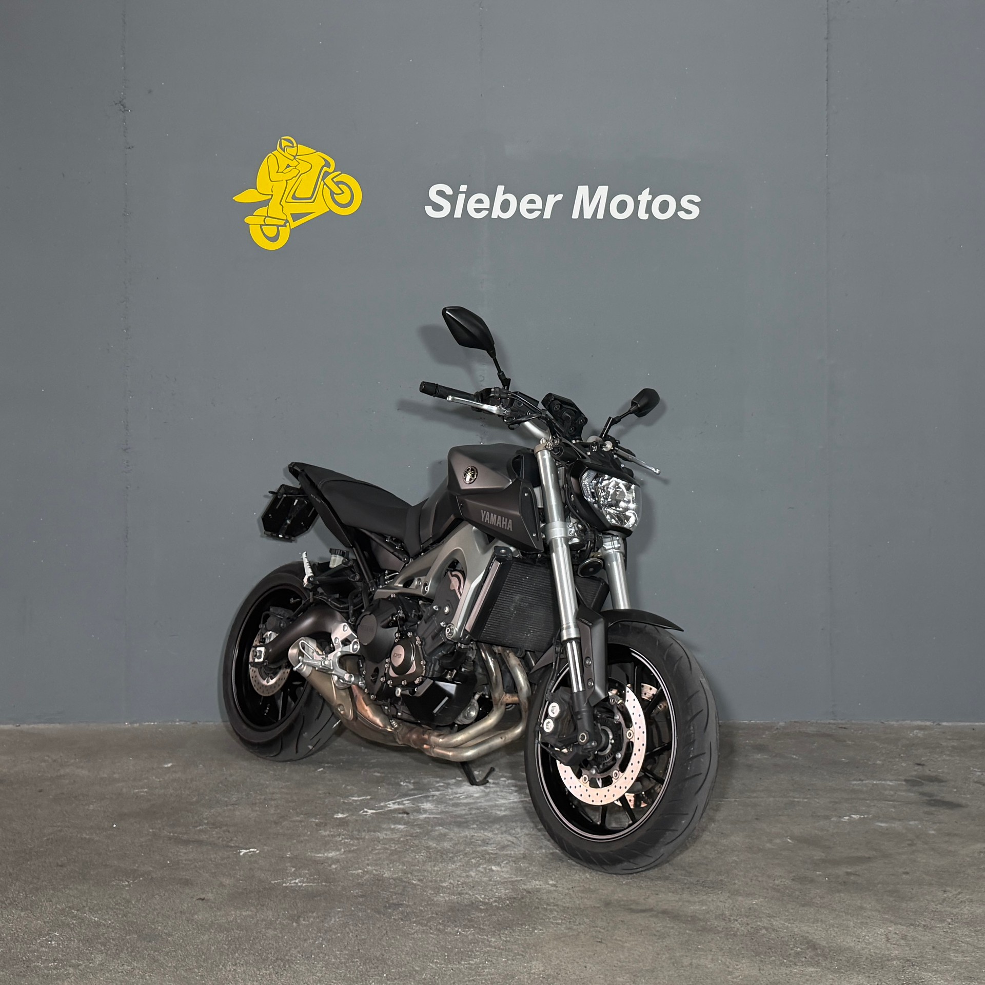 YAMAHA MT-09 ABS-image-1