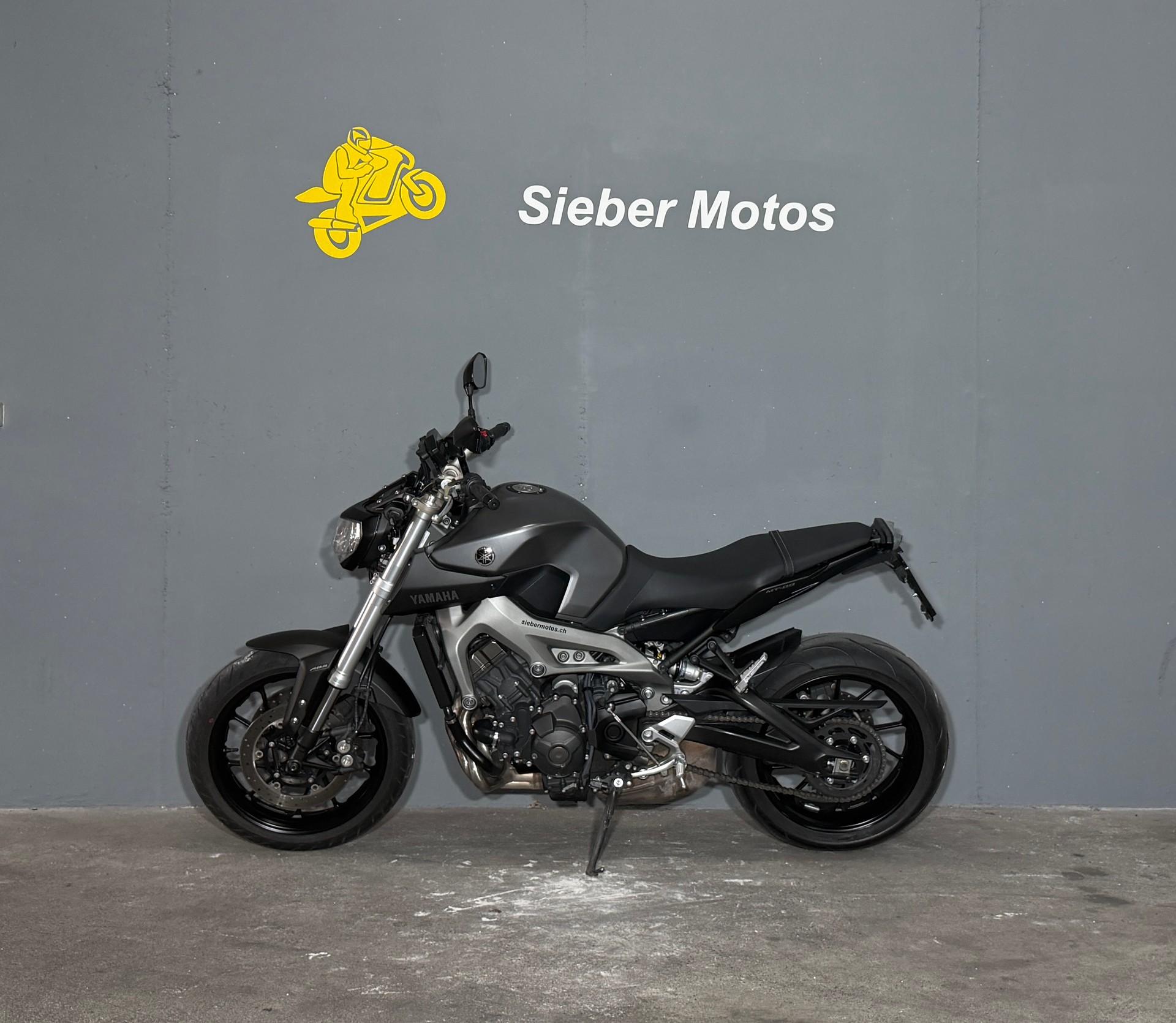 YAMAHA MT-09 ABS-image-2