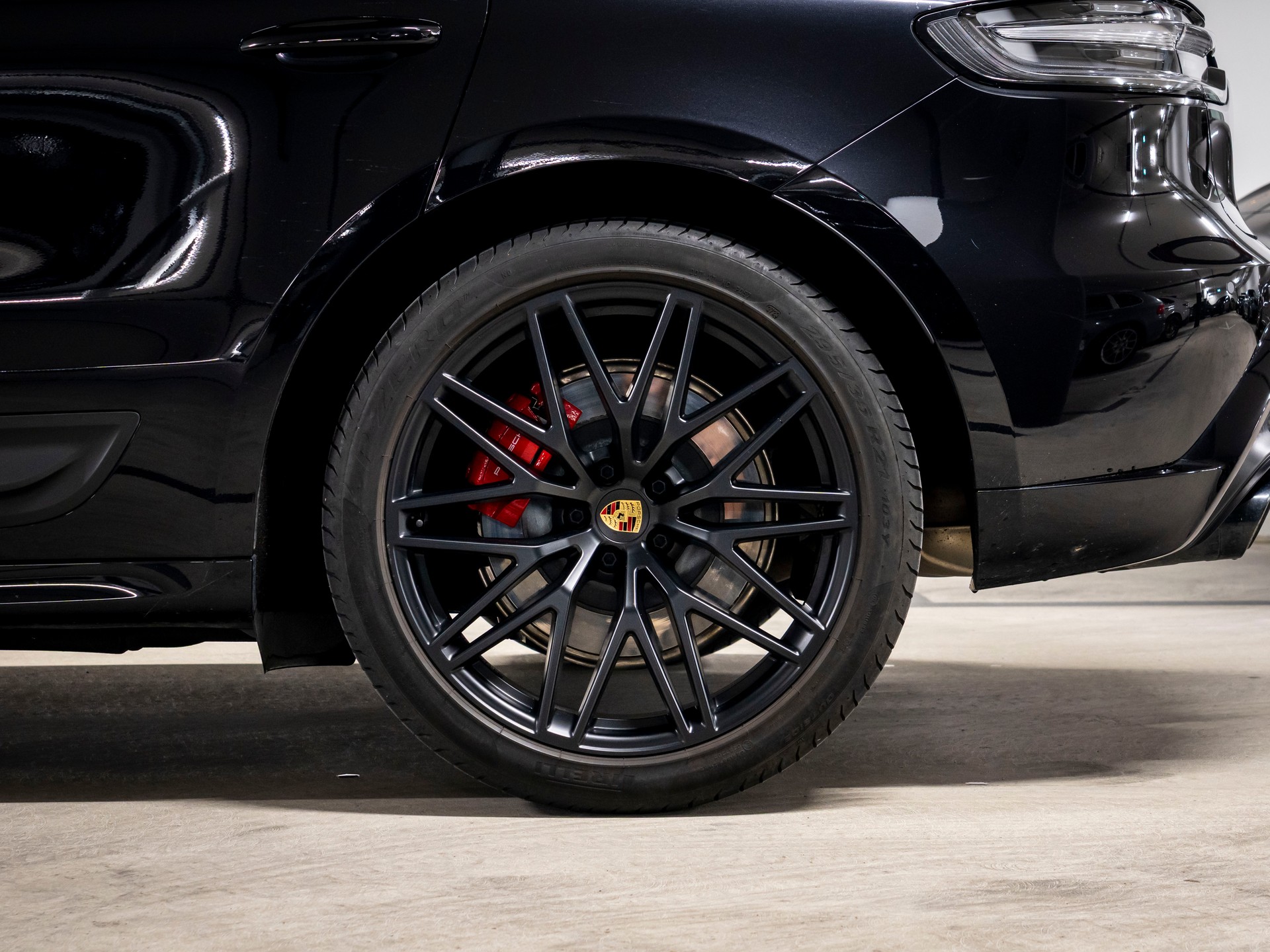 PORSCHE Macan GTS PDK-image-9