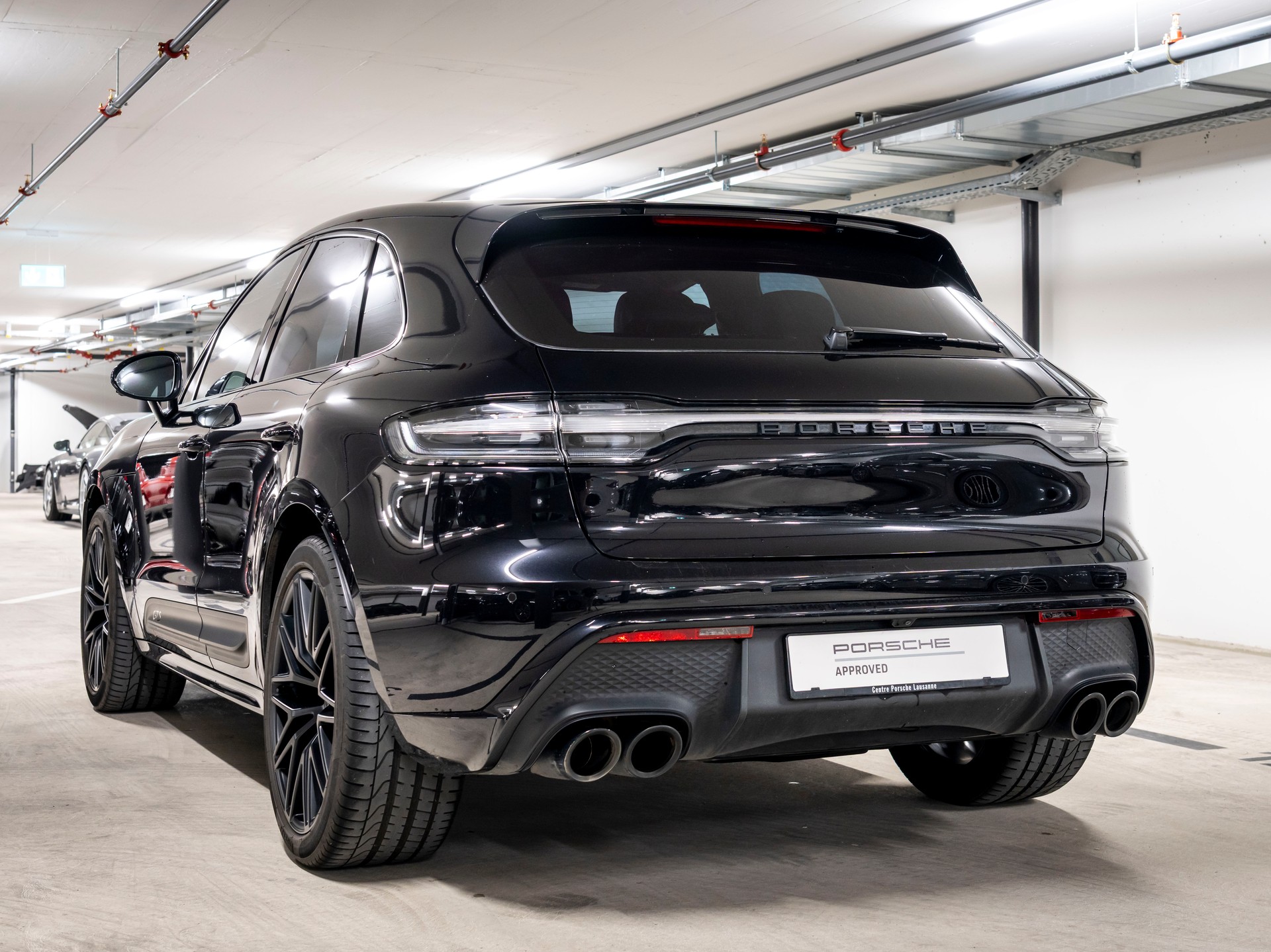 PORSCHE Macan GTS PDK-showroom-element-2