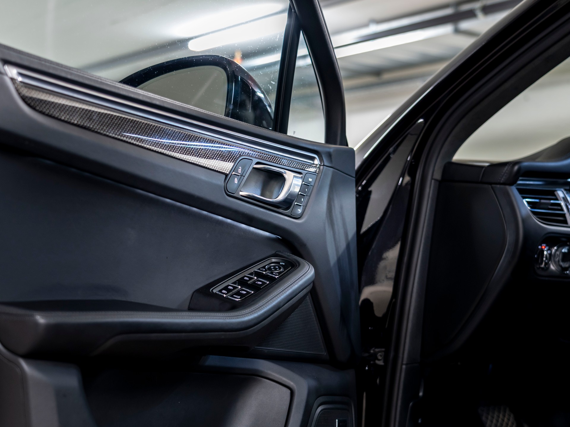 PORSCHE Macan GTS PDK-image-25