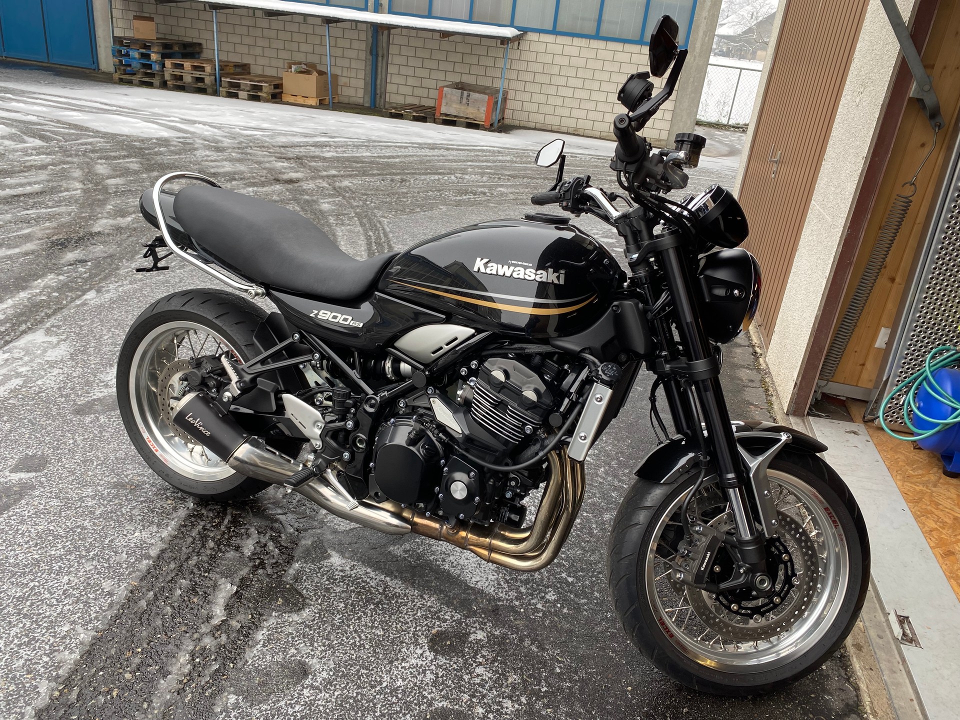 KAWASAKI Z 900 RS-image-0