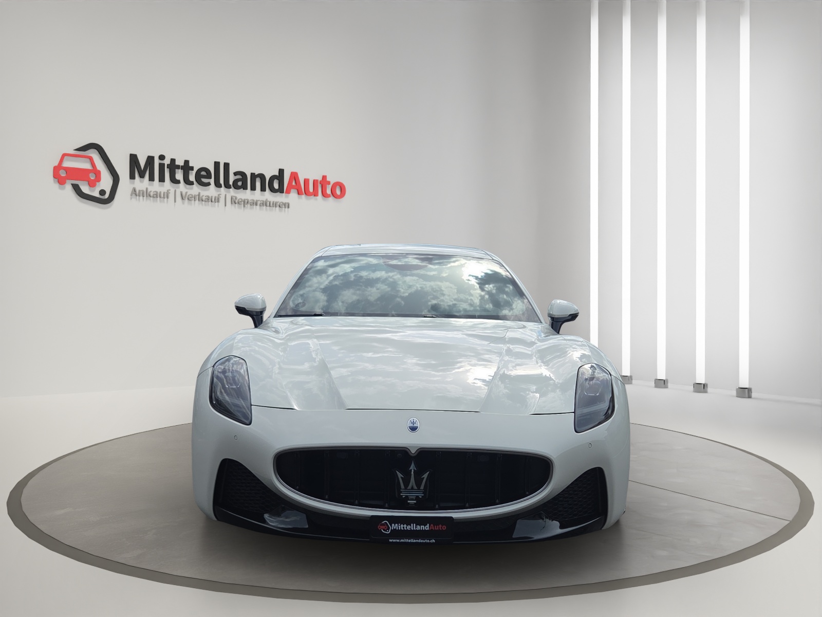 MASERATI GranTurismo Modena Automatica-showroom-element-1