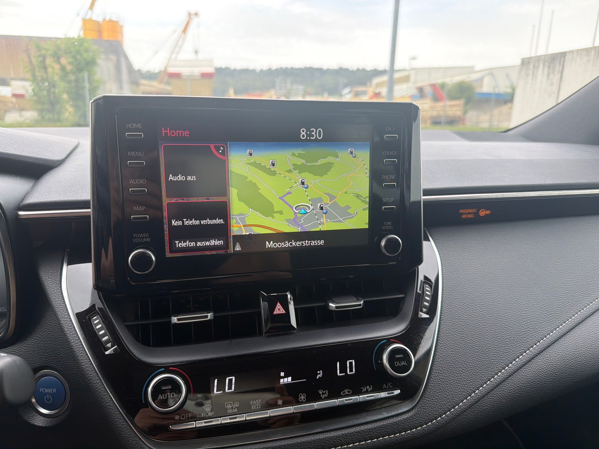 TOYOTA Corolla Touring Sports 1.8 HSD Comfort e-CVT-image-14
