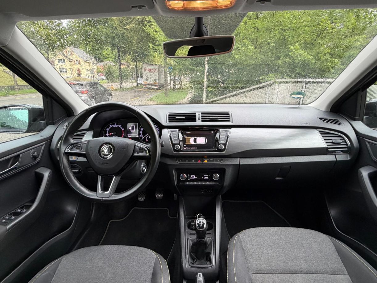 SKODA Fabia Combi 1.0 TSI Soleil-image-10