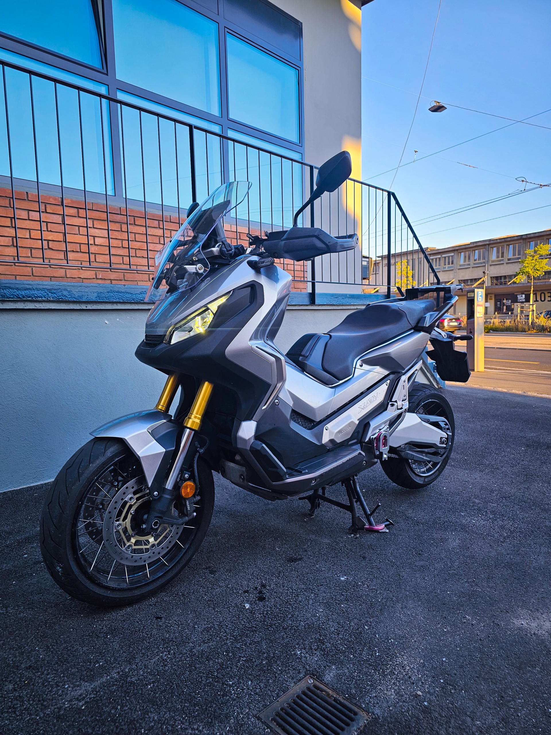HONDA X-ADV-image-3