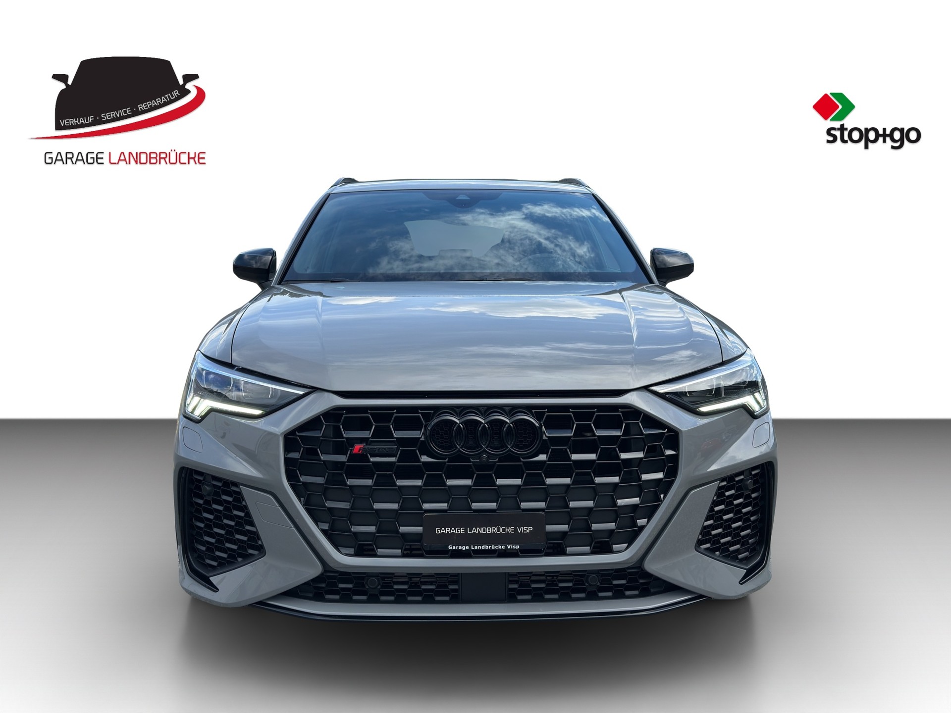 AUDI RS Q3 2.5 TFSI quattro S-Tronic-showroom-element-2