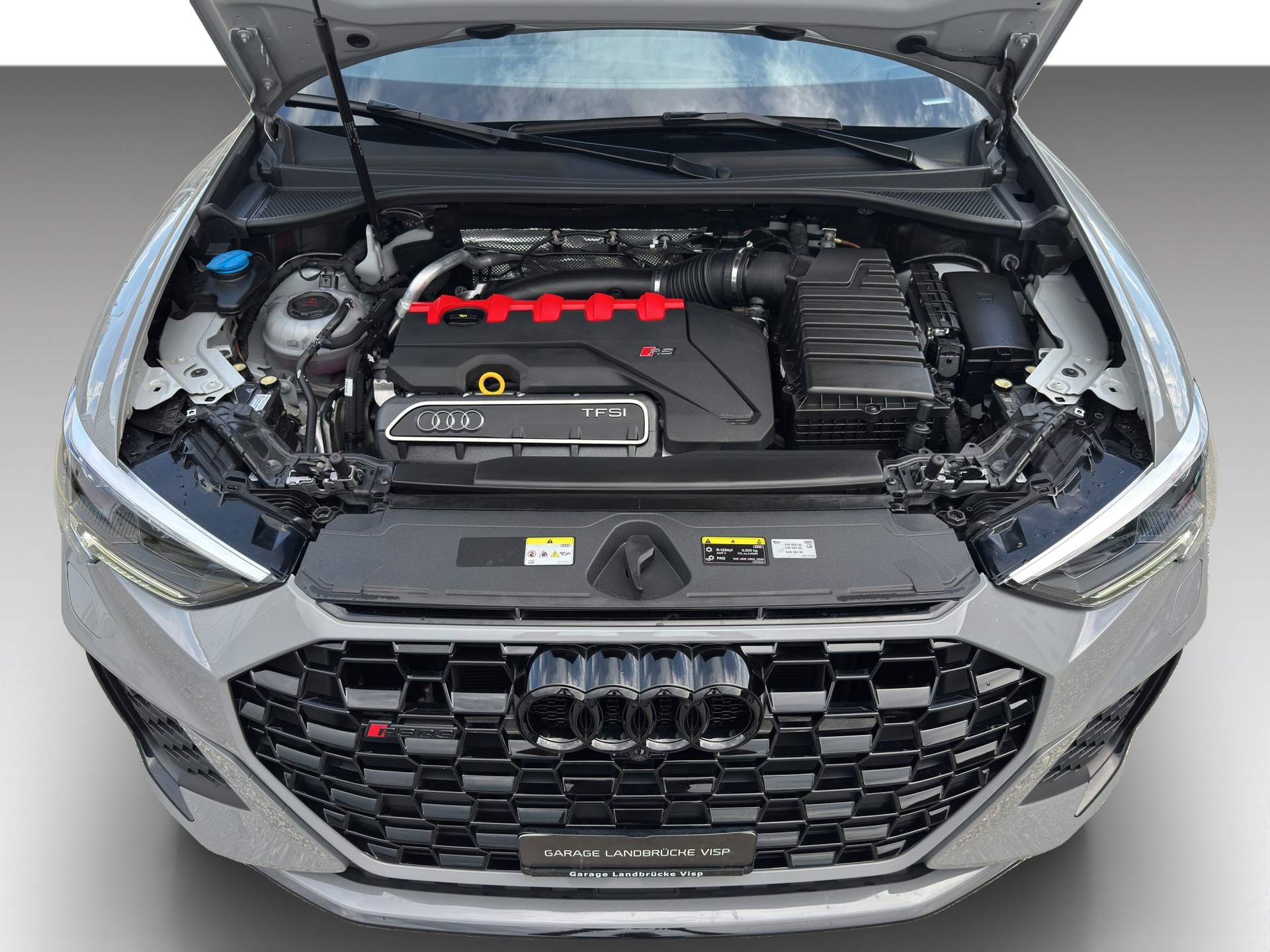 AUDI RS Q3 2.5 TFSI quattro S-Tronic-showroom-element-3