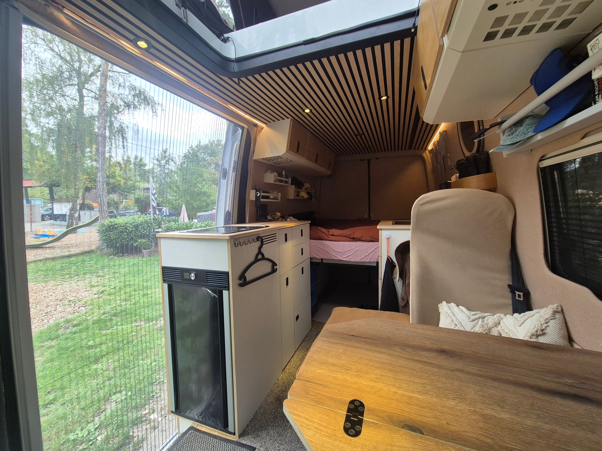 MERCEDES-BENZ Sprinter-image-6