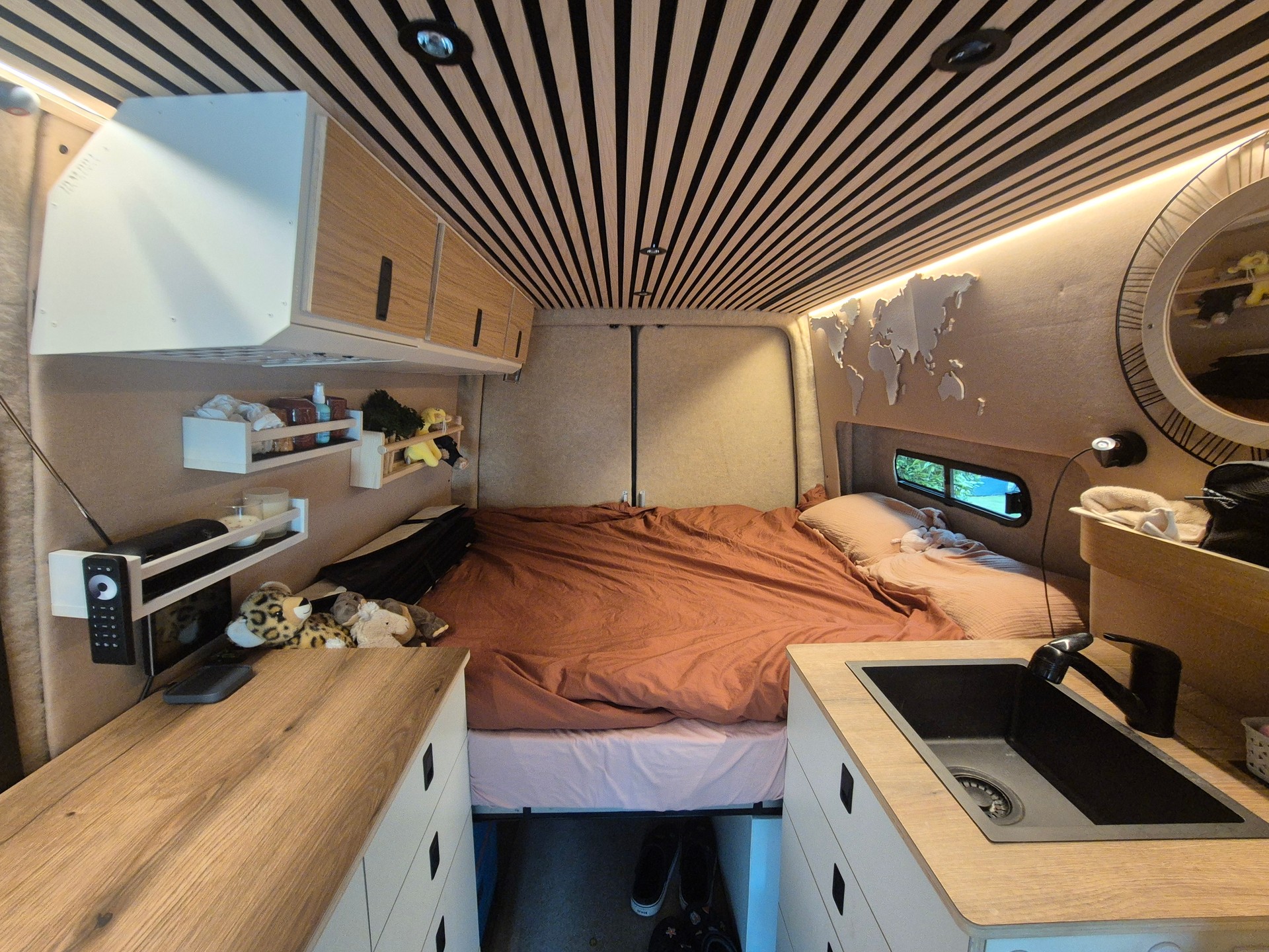 MERCEDES-BENZ Sprinter-image-4