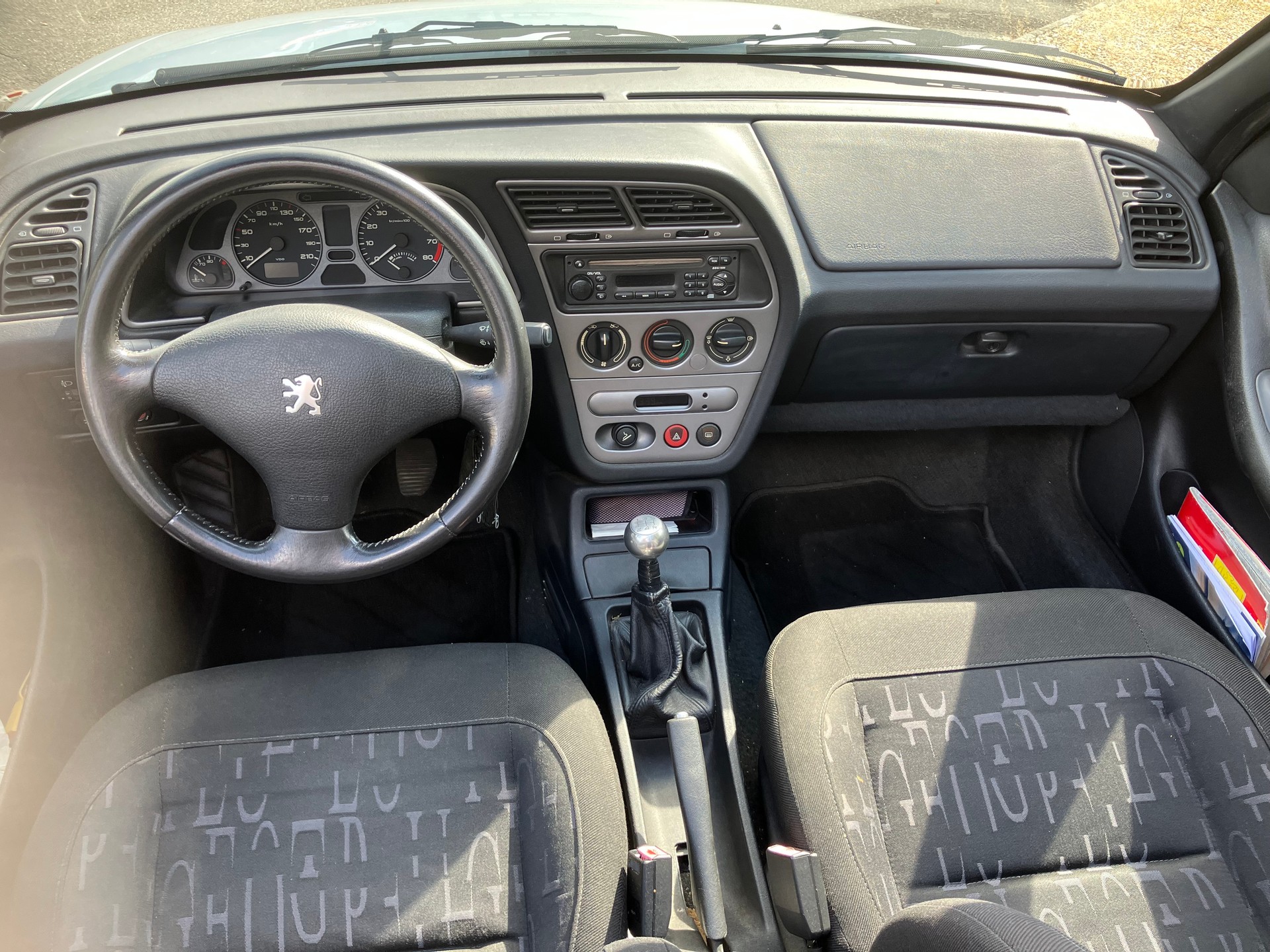 PEUGEOT 306 Cabrio 1.8 16V Swiss-image-3