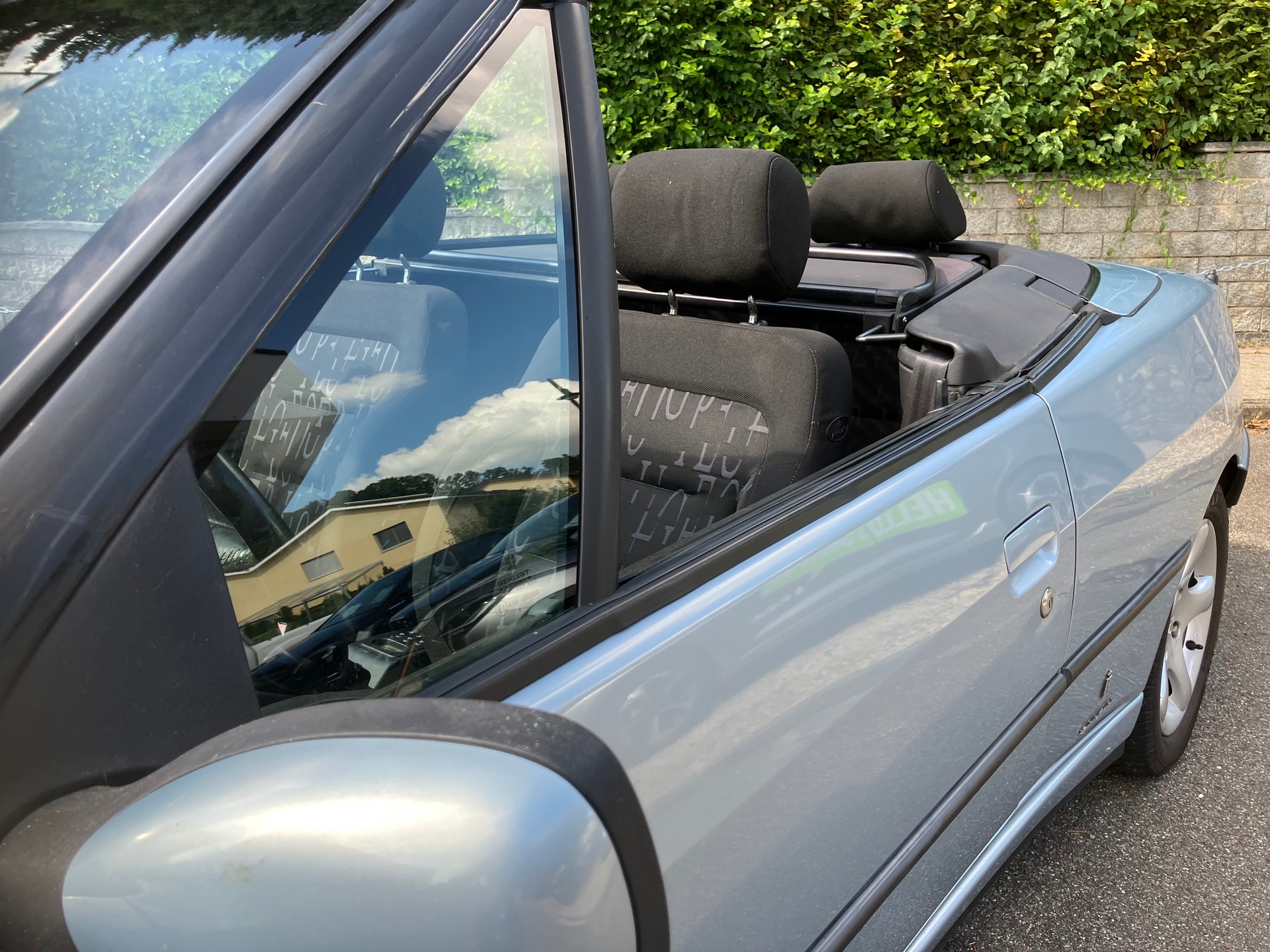 PEUGEOT 306 Cabrio 1.8 16V Swiss-image-2