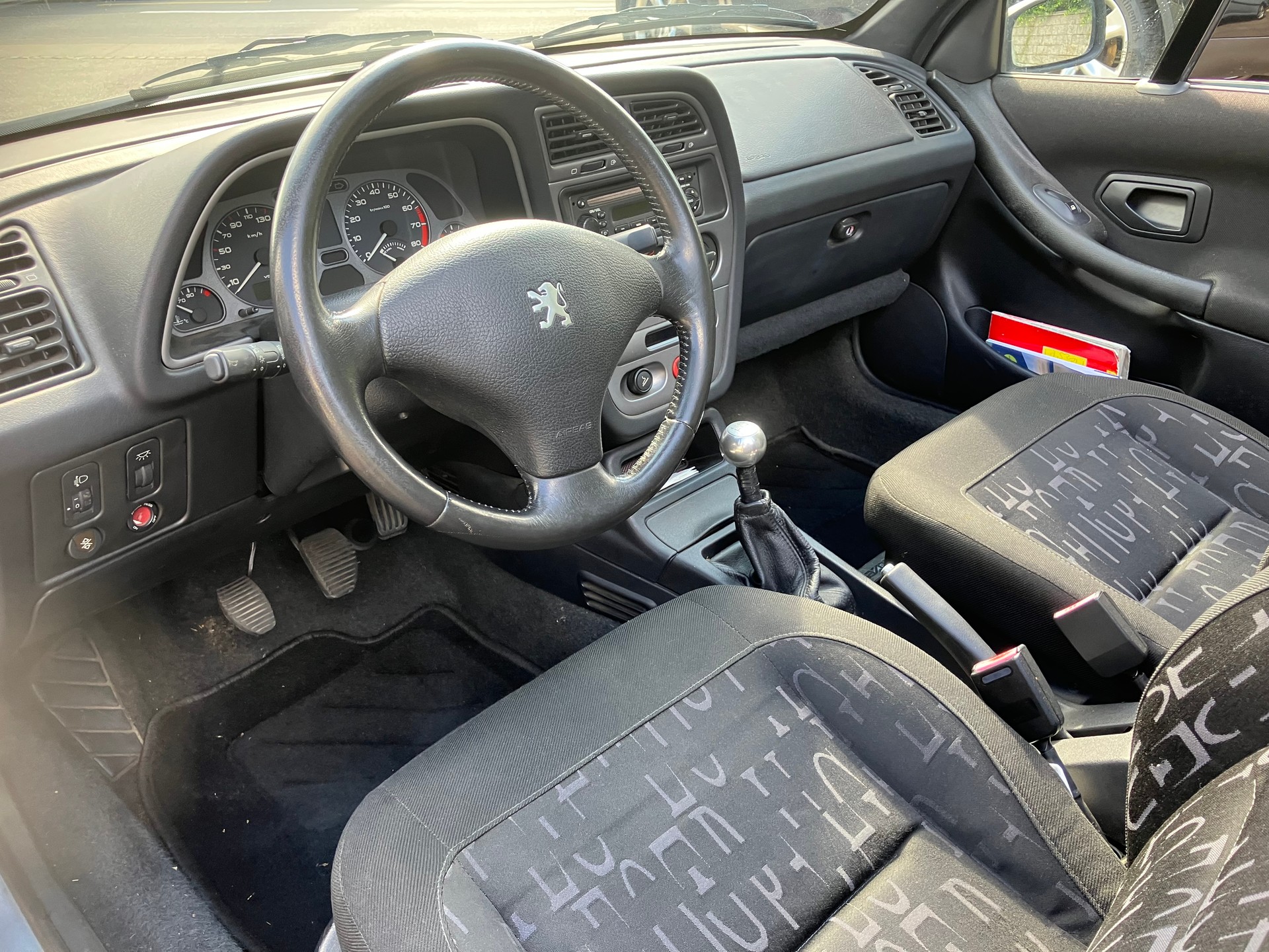 PEUGEOT 306 Cabrio 1.8 16V Swiss-image-1