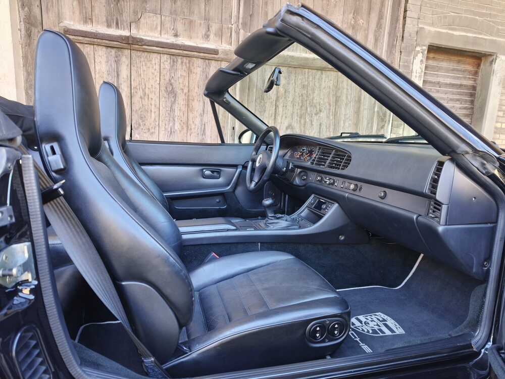 PORSCHE 944 Turbo-image-6