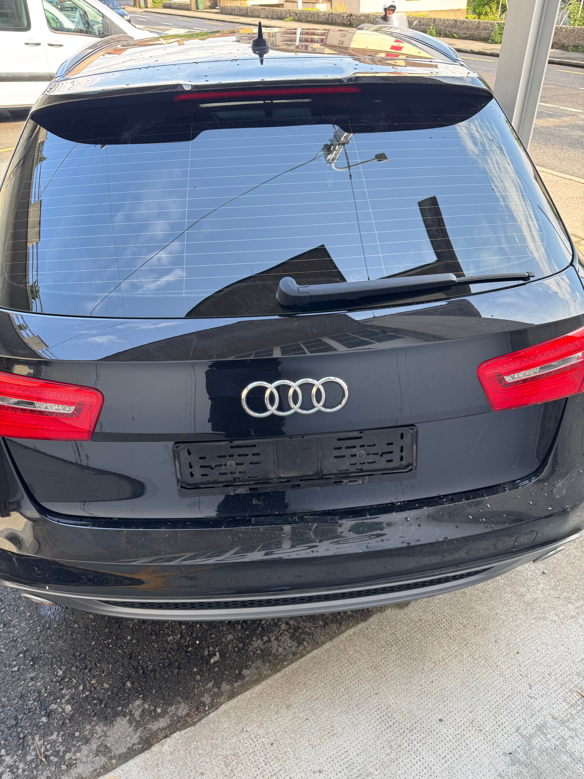 AUDI A6 Avant 3.0 TDI V6 quattro S-tronic-image-3
