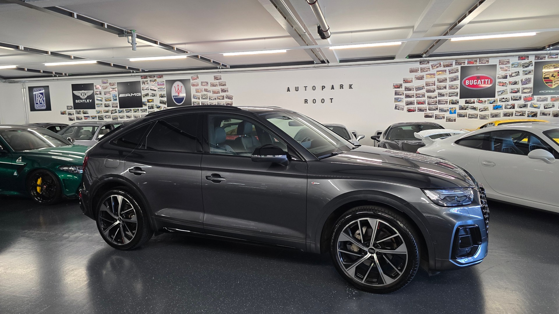 AUDI Q5 Sportback 40 TFSI S line quattro S-tronic-showroom-element-3