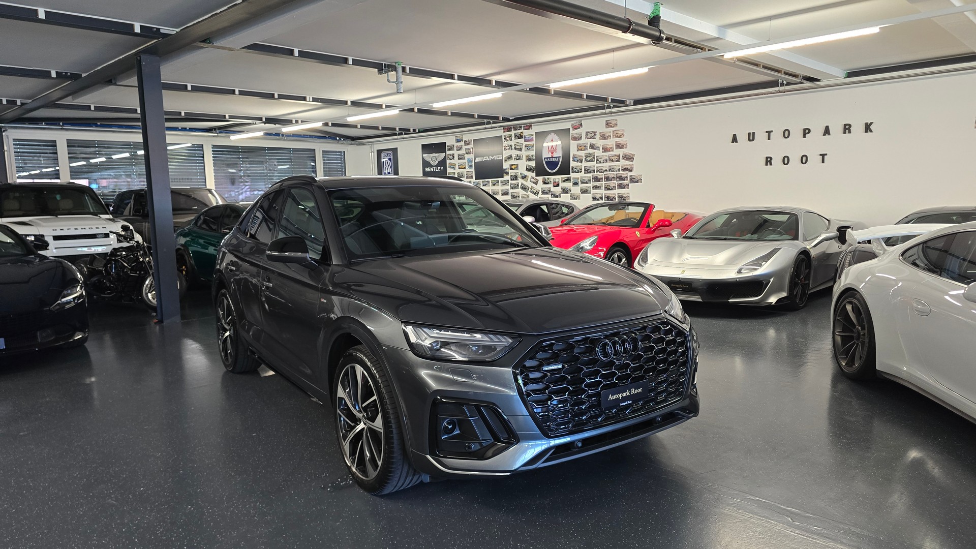 AUDI Q5 Sportback 40 TFSI S line quattro S-tronic-showroom-element-1