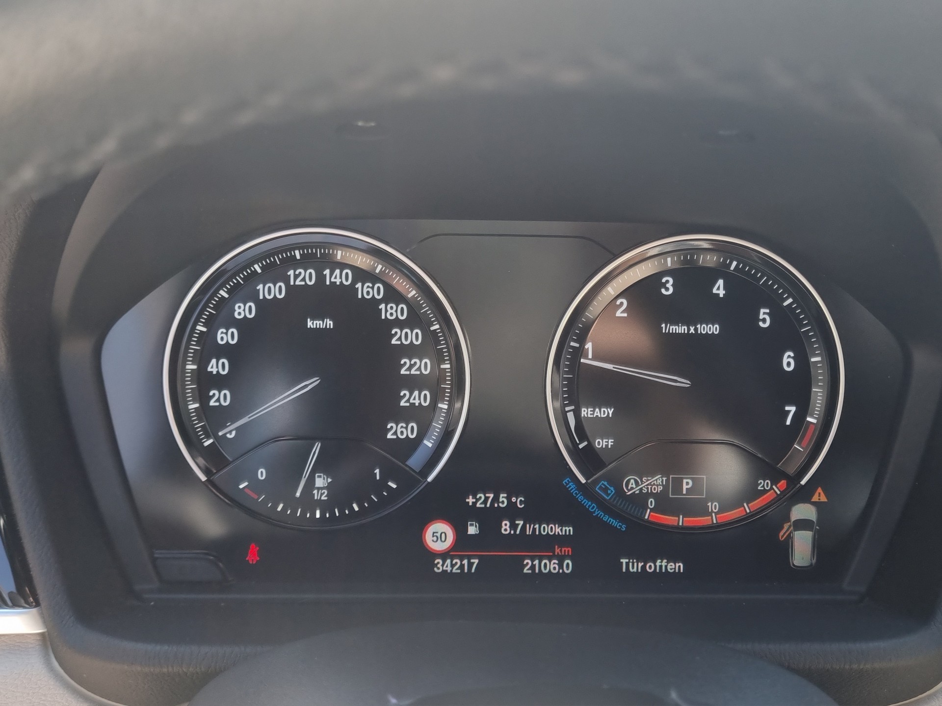 BMW X1 xDrive 20i xLine Steptronic-image-14