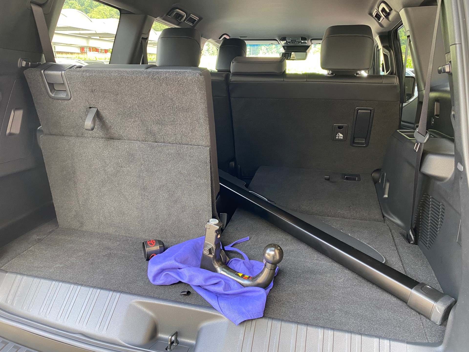 TOYOTA Land Cruiser 2.8TD Style-image-9