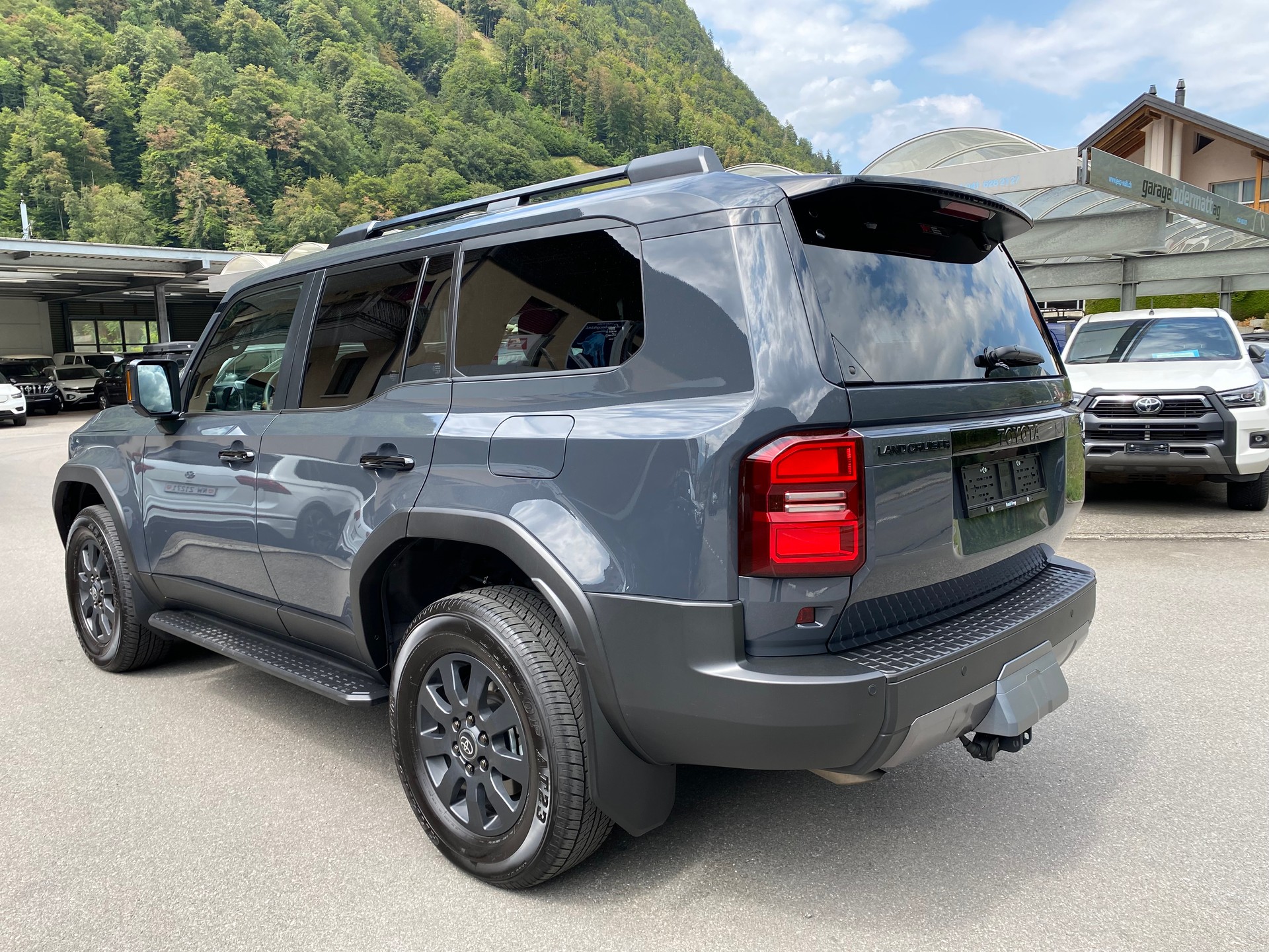 TOYOTA Land Cruiser 2.8TD Style-image-12