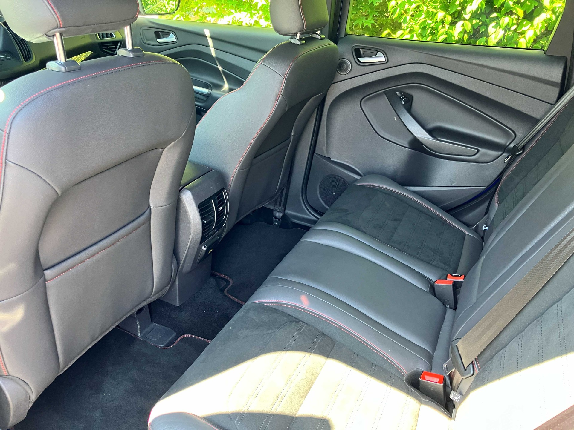 FORD 2.0 EcoB 240 ST-Line-image-11