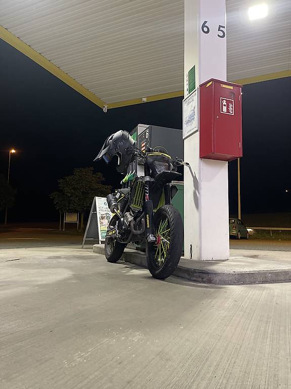 FANTIC XMF 125 Motard-image-1
