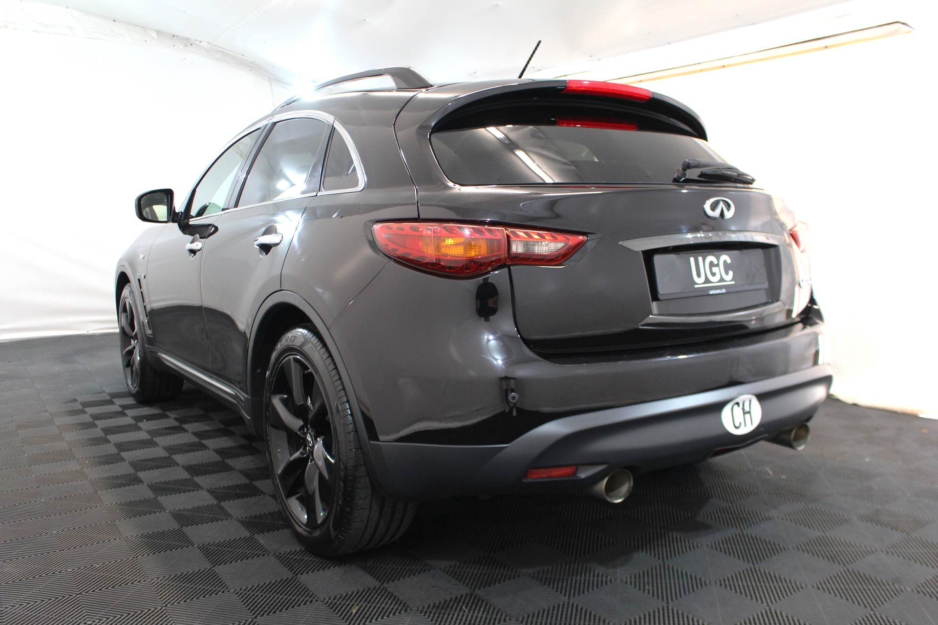 INFINITI QX70 3.7 GT Premium AWD-showroom-element-3