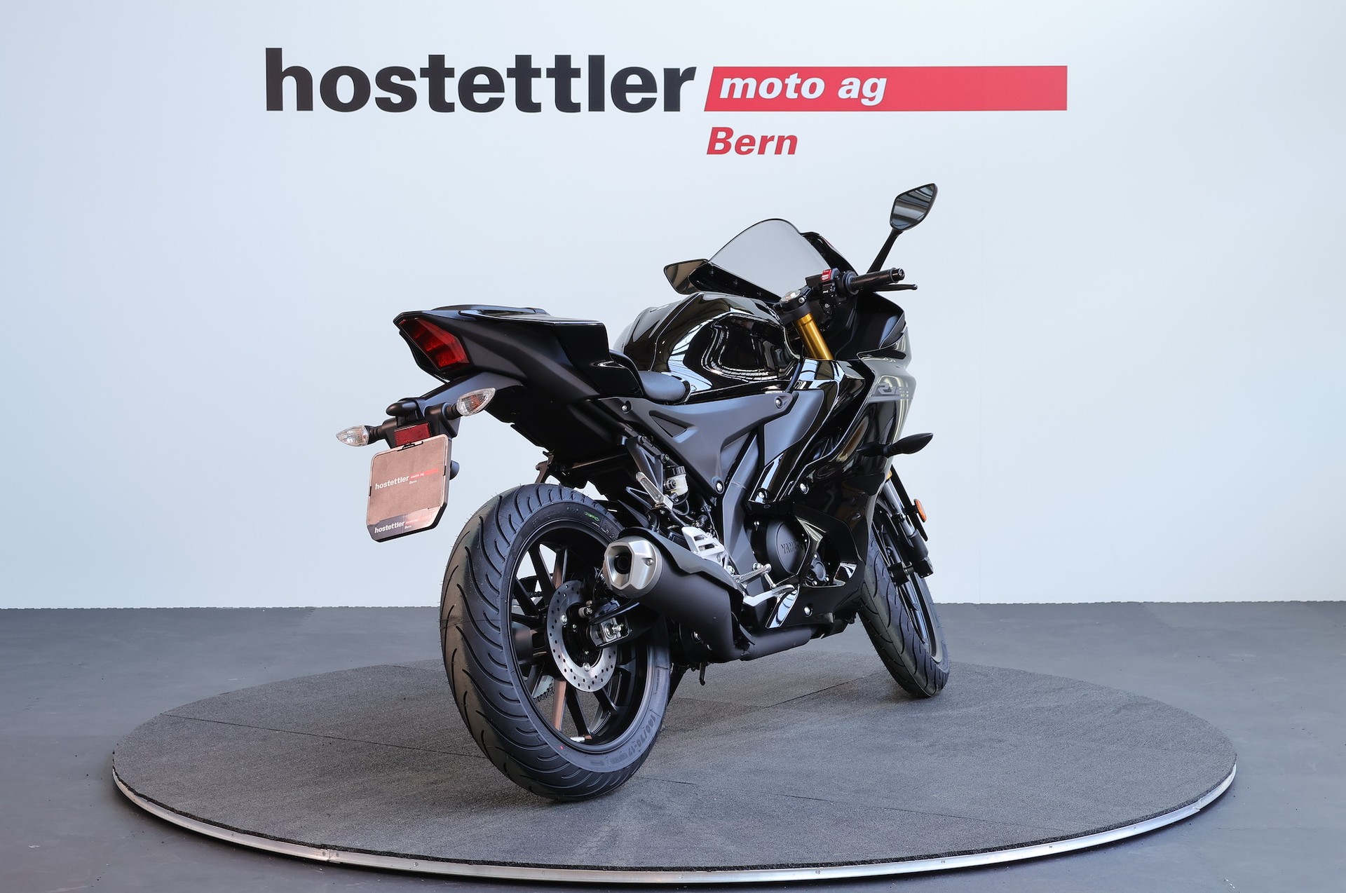 YAMAHA R125-showroom-element-2