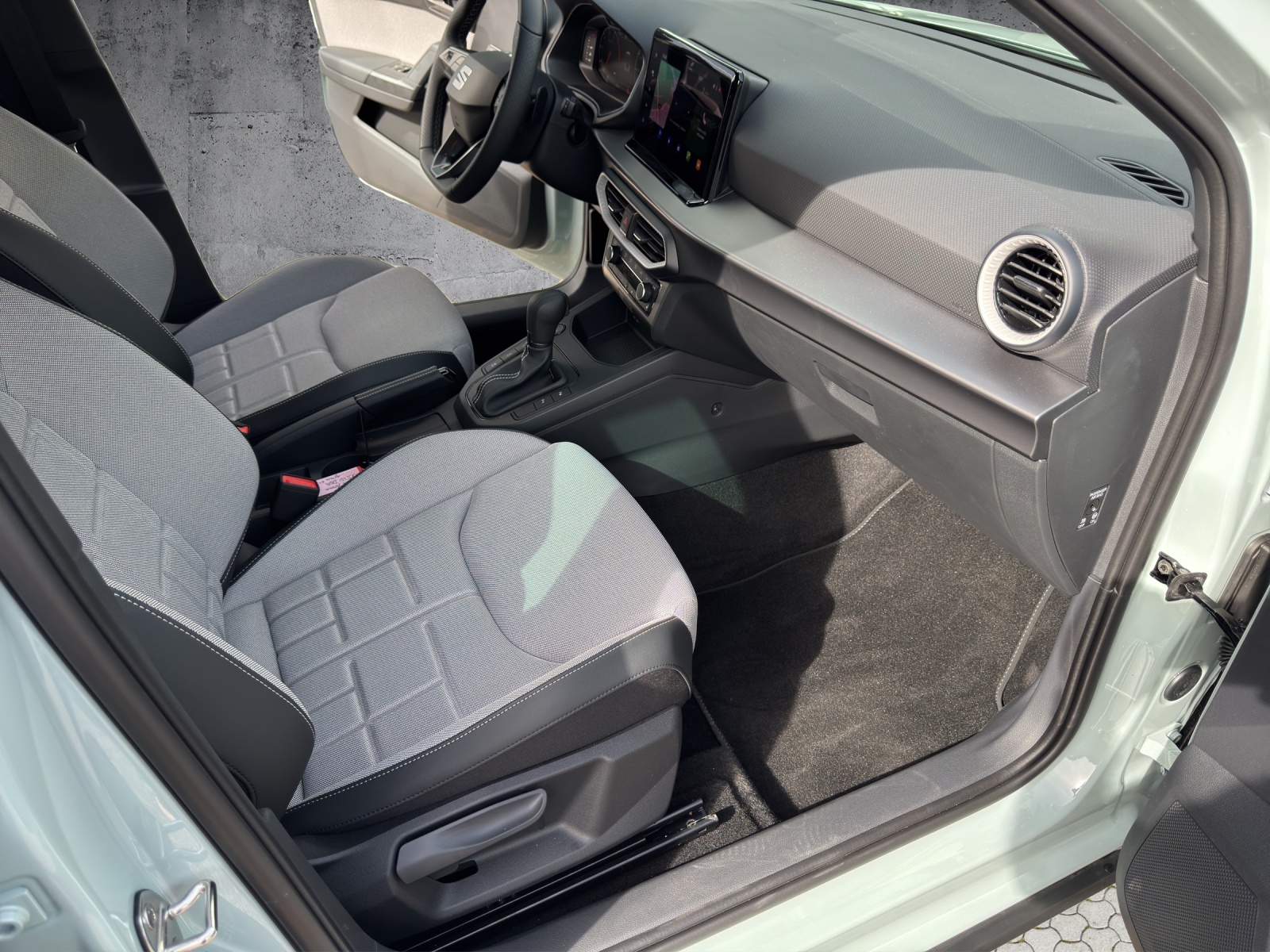 SEAT Arona 1.5 Eco TSI Move FR DSG-image-13