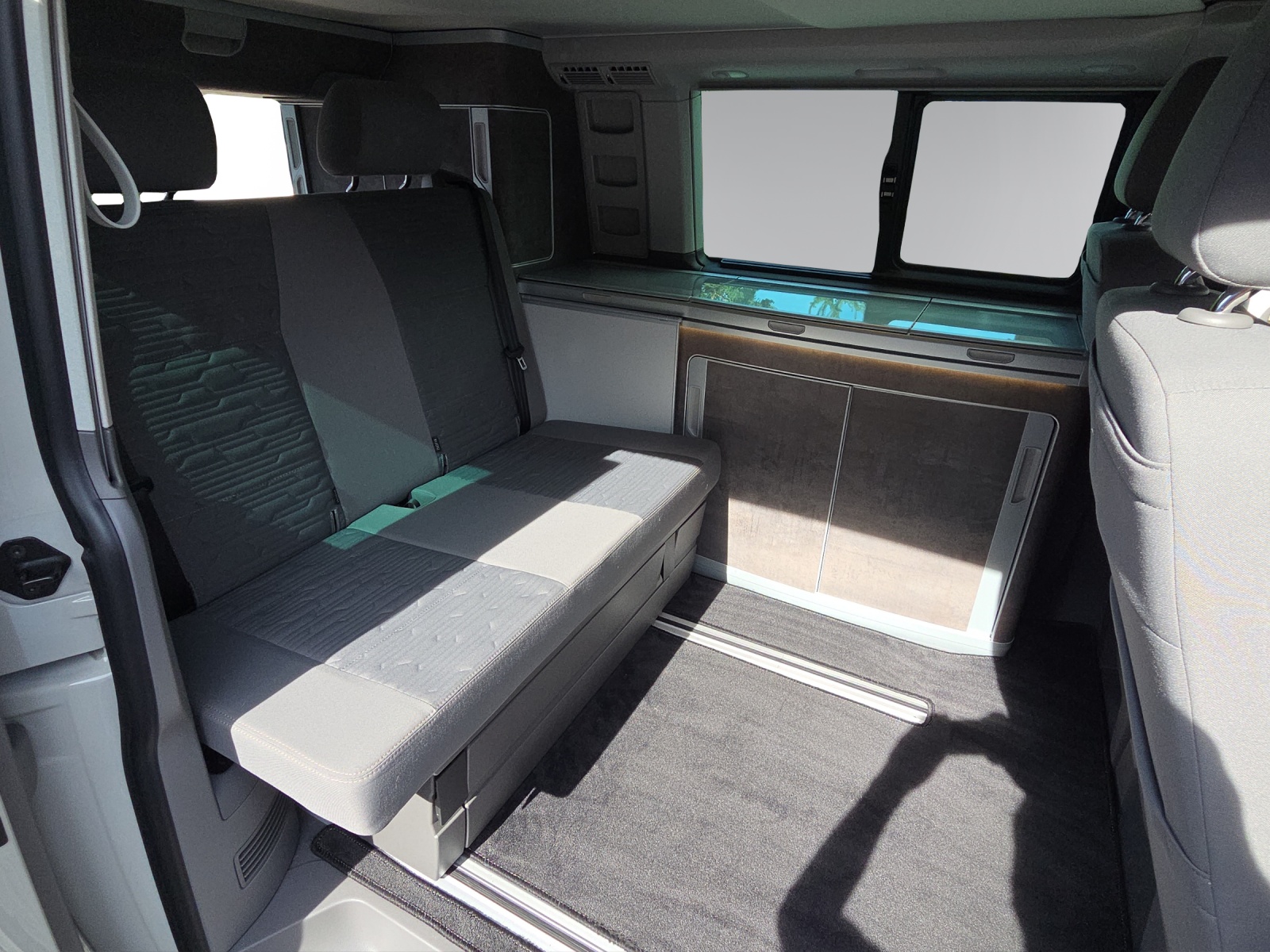 VW T6.1 Caravelle 2.0 TDI Comfortline DSG-image-14