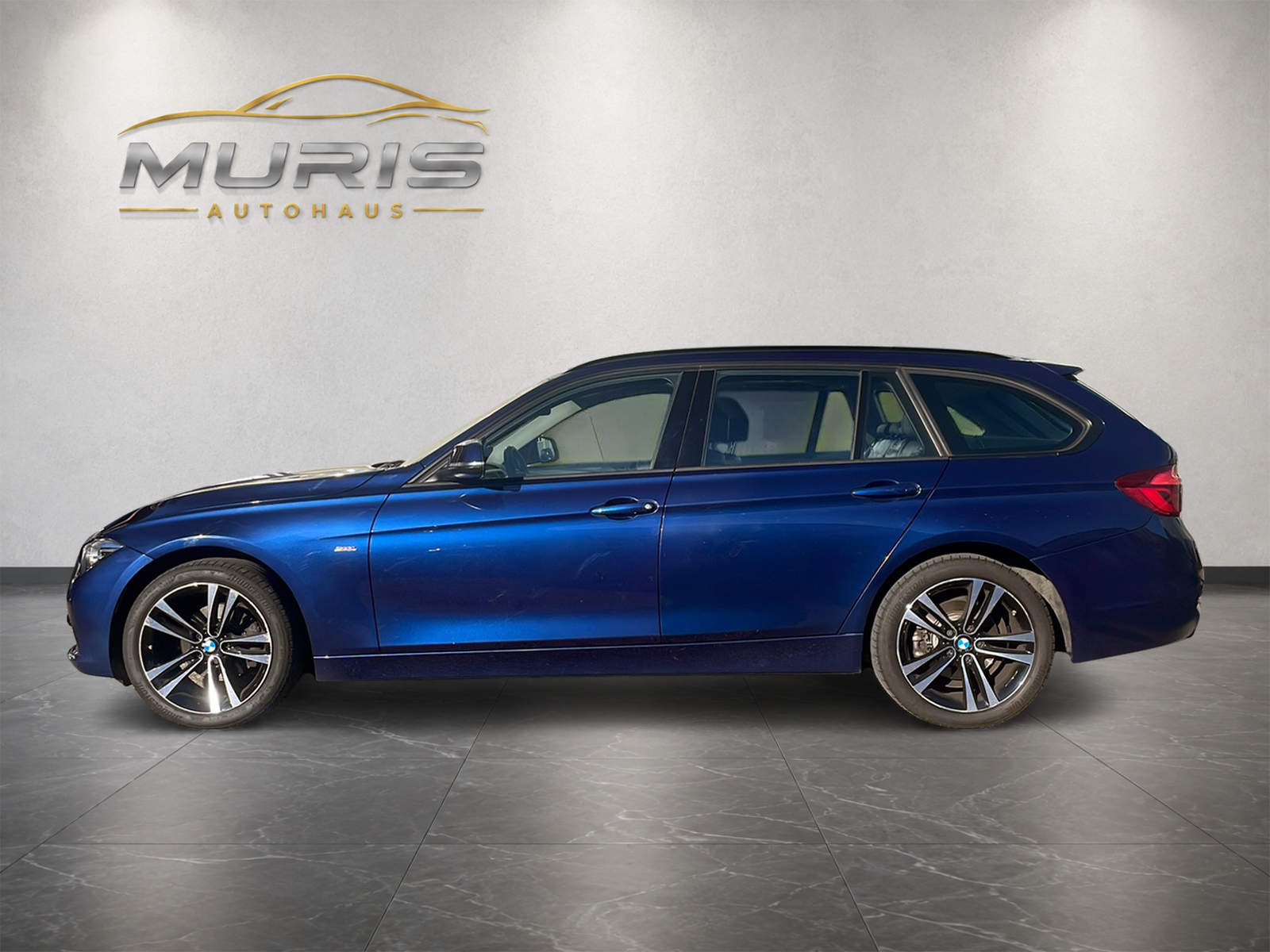 BMW 320i xDrive Touring Edition Sport Line Steptronic-showroom-element-1