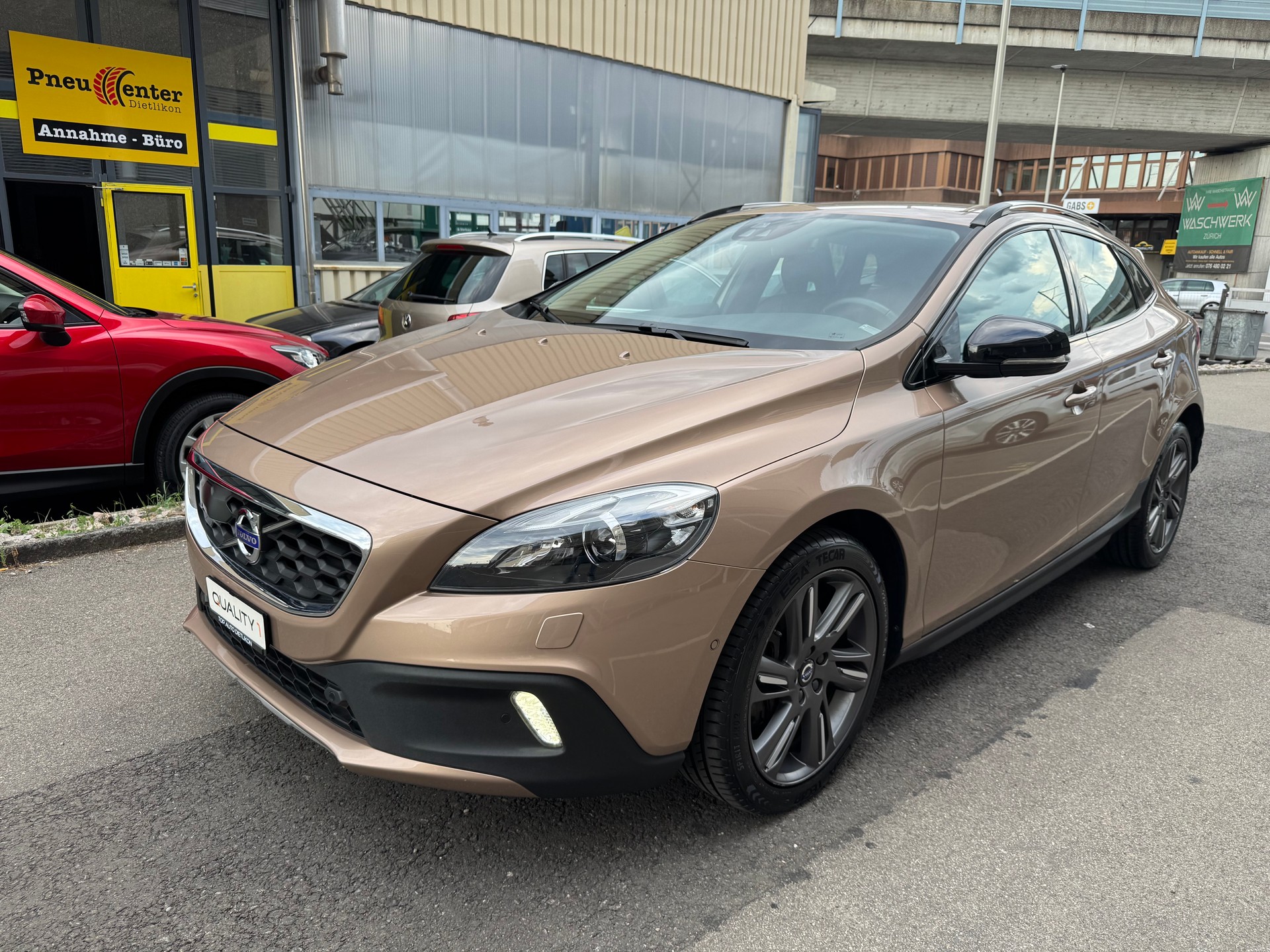 VOLVO V40 Cross Country T4 AWD Summum Geartronic