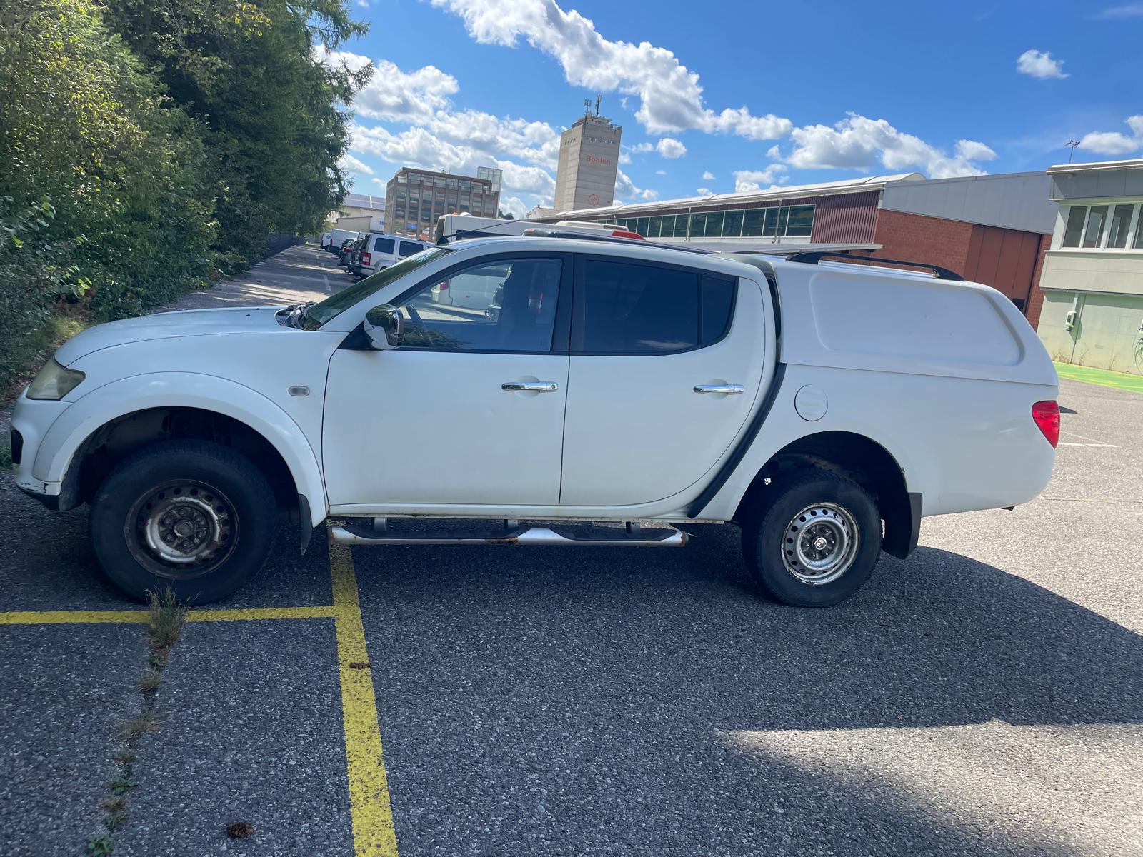MITSUBISHI L 200 2.5 DID HP Intense Double Cab-image-6