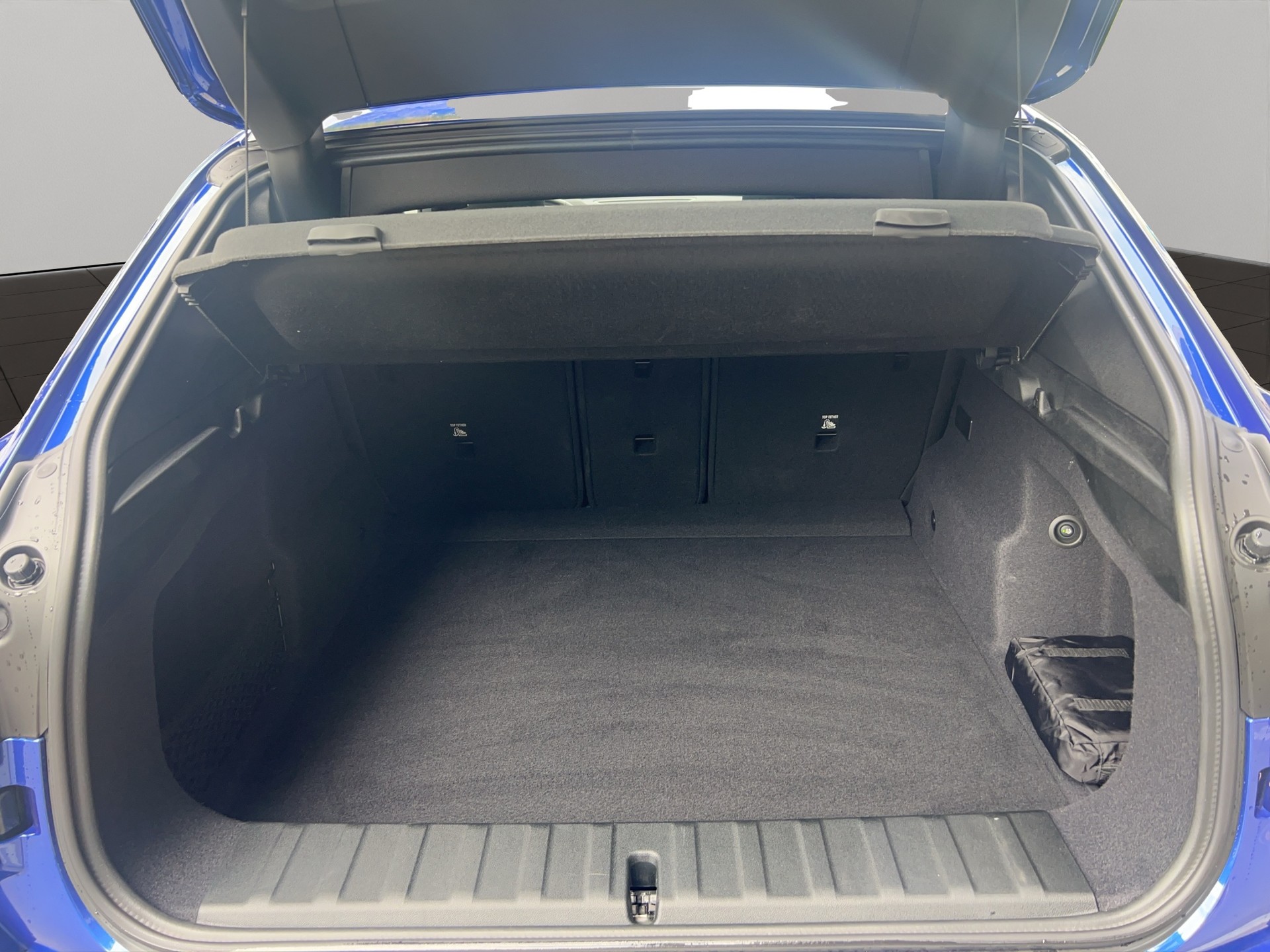 BMW iX2 xDrive 30 M Sport Pro-image-20